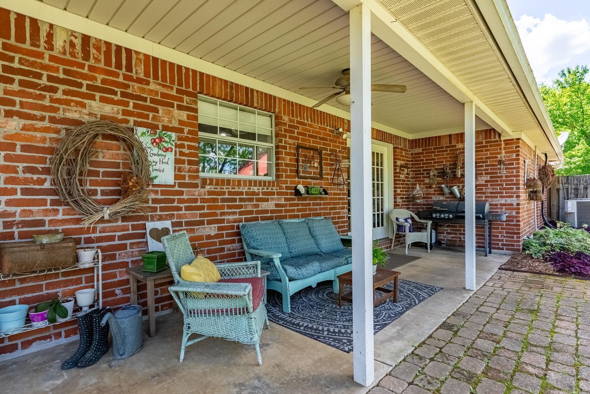 SIMMONS PLACE - Residential