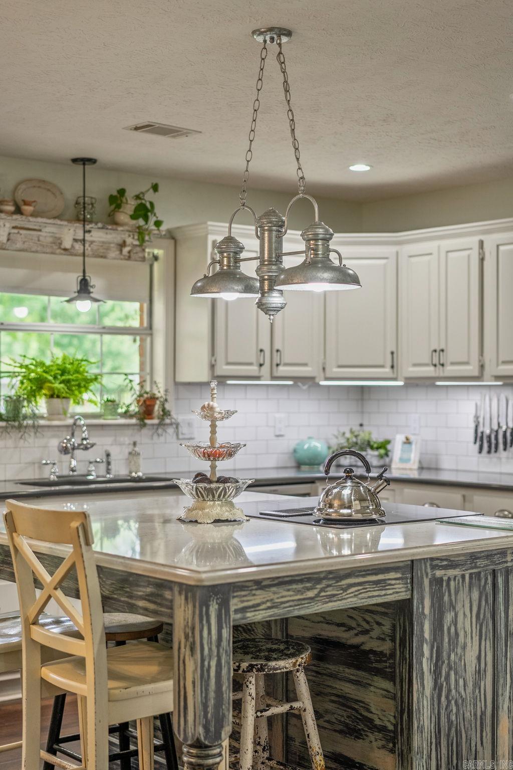 SIMMONS PLACE - Residential