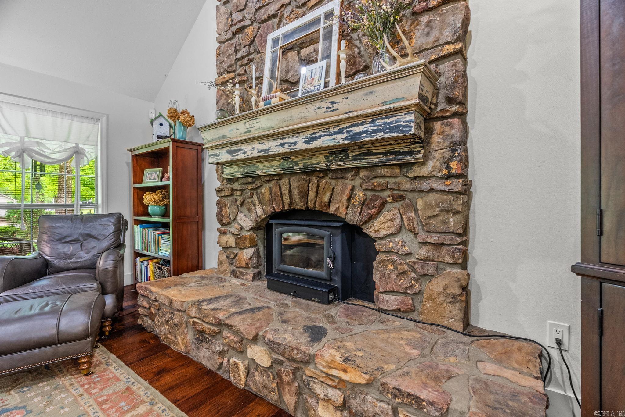 SIMMONS PLACE - Residential