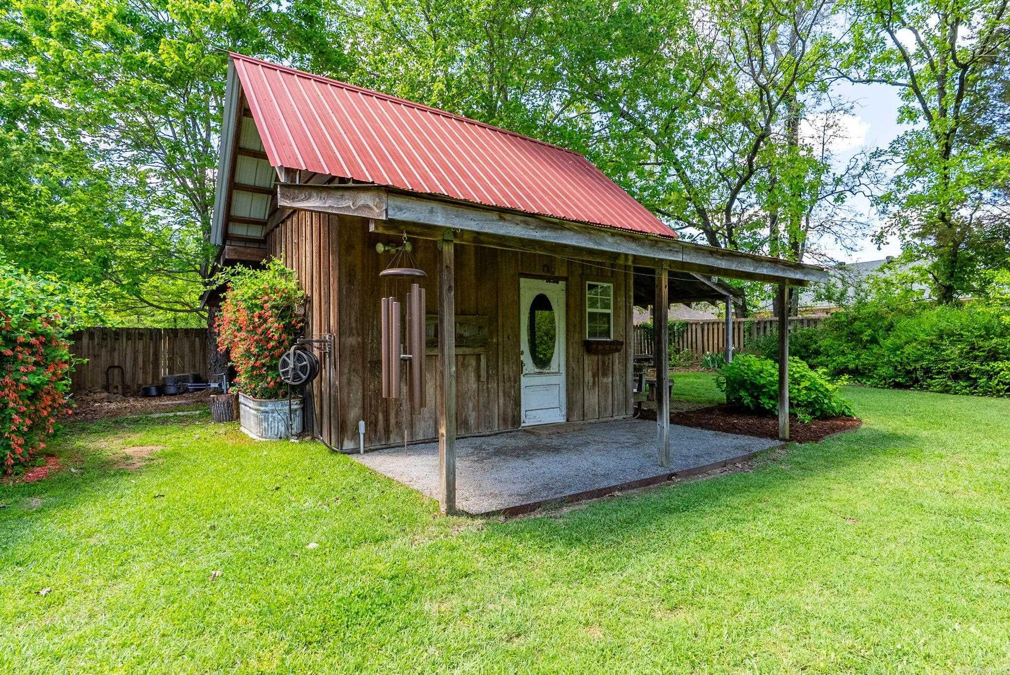 SIMMONS PLACE - Residential