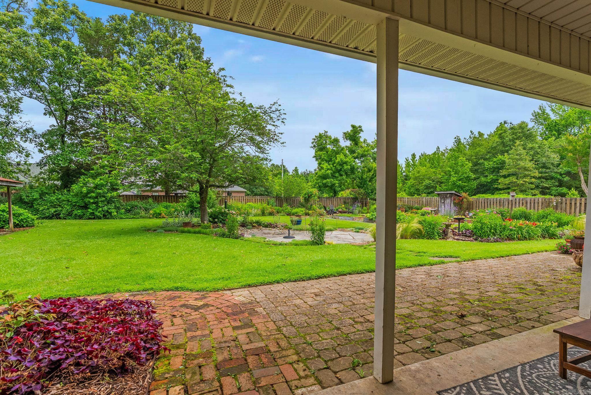 SIMMONS PLACE - Residential