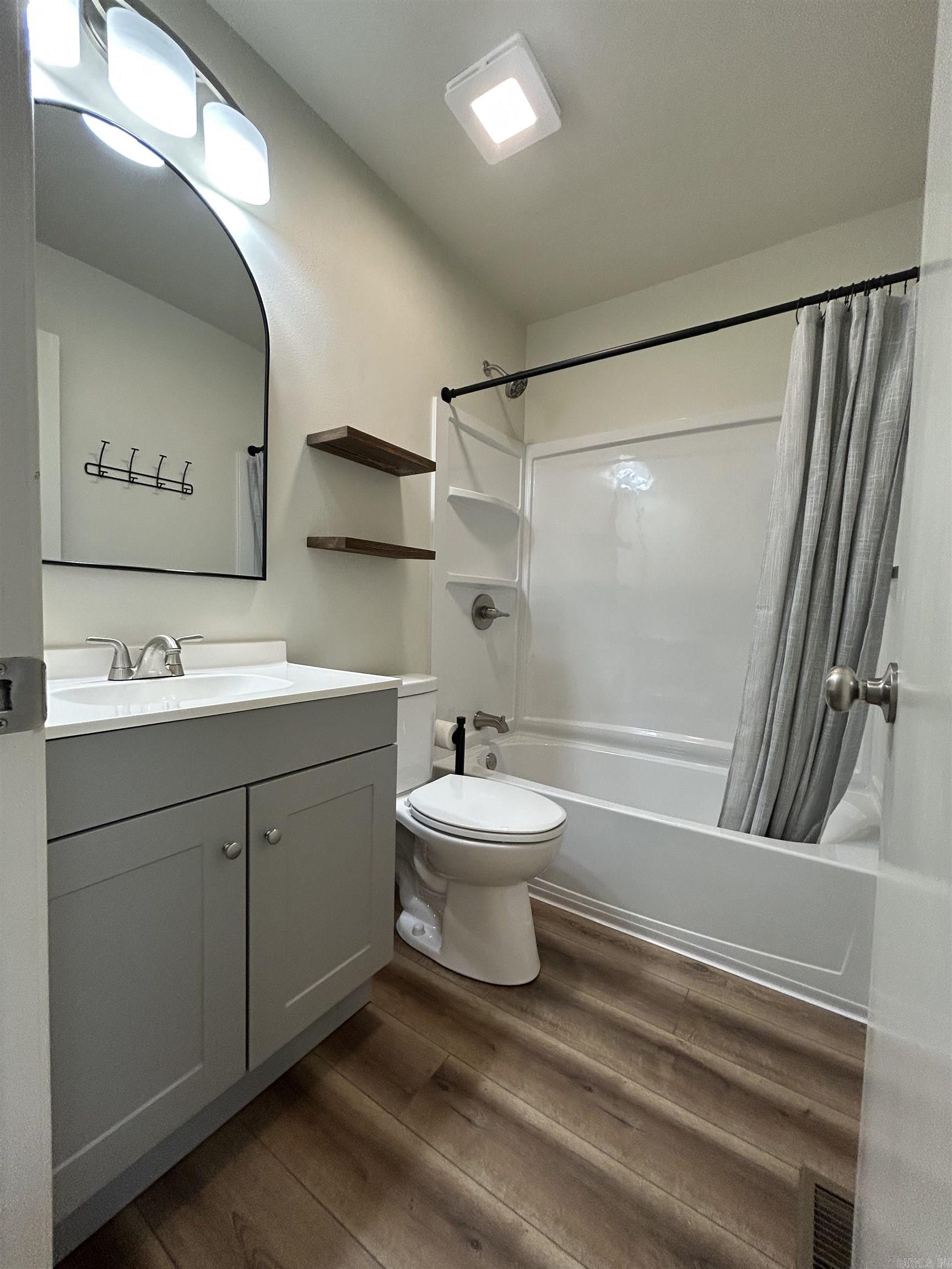 Gerona - Residential Lease