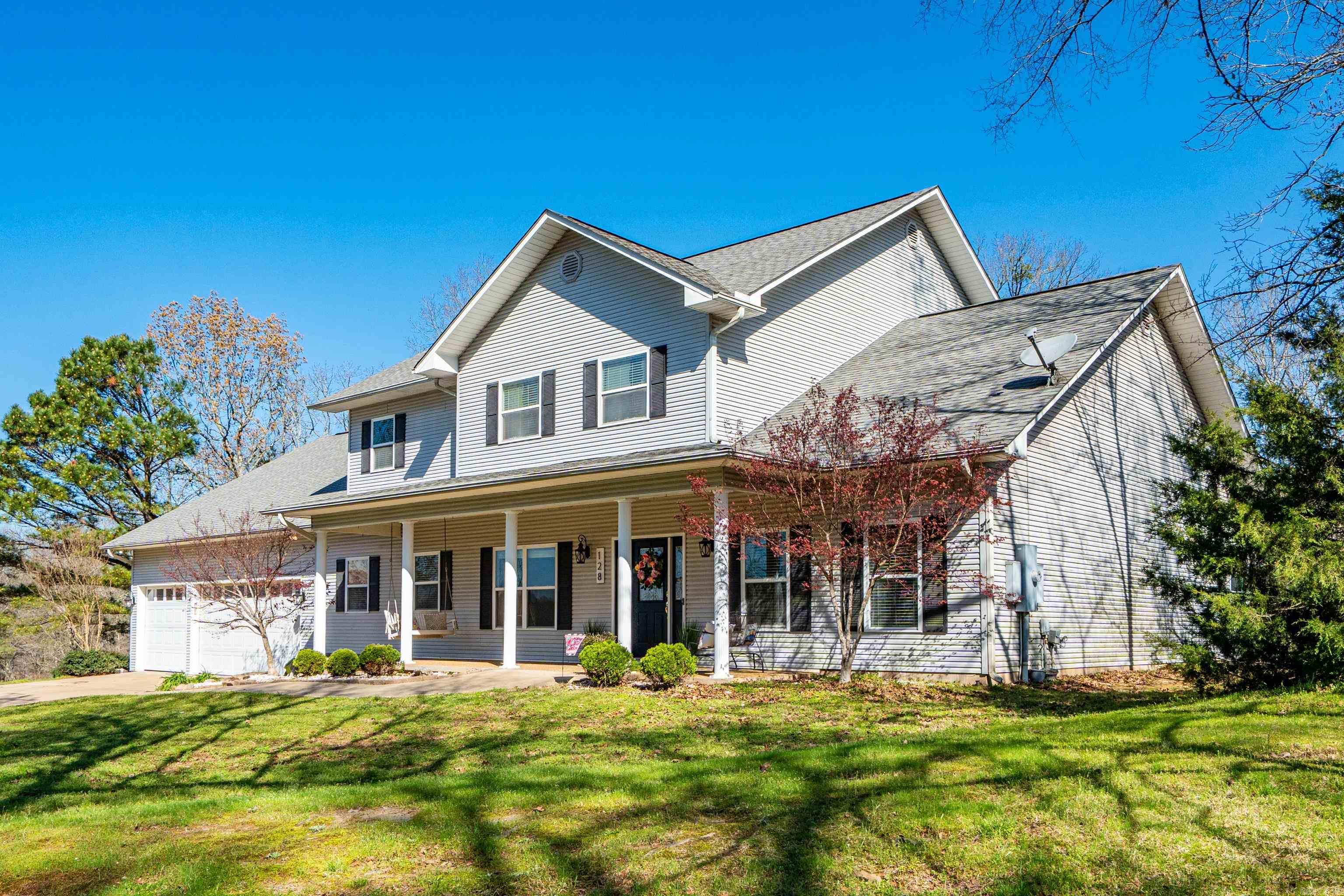 PARKWAY VILLAGE - Residential