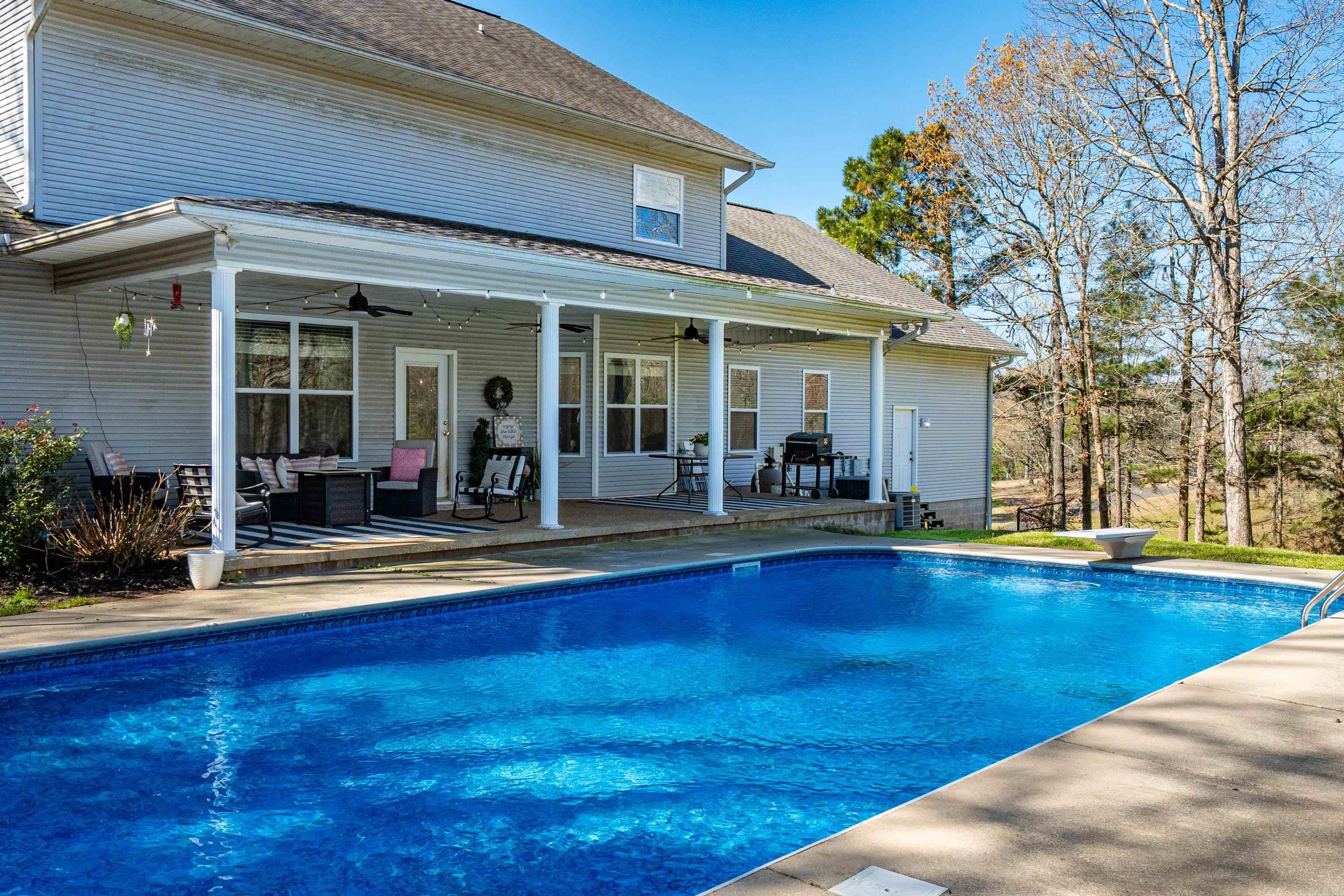 PARKWAY VILLAGE - Residential