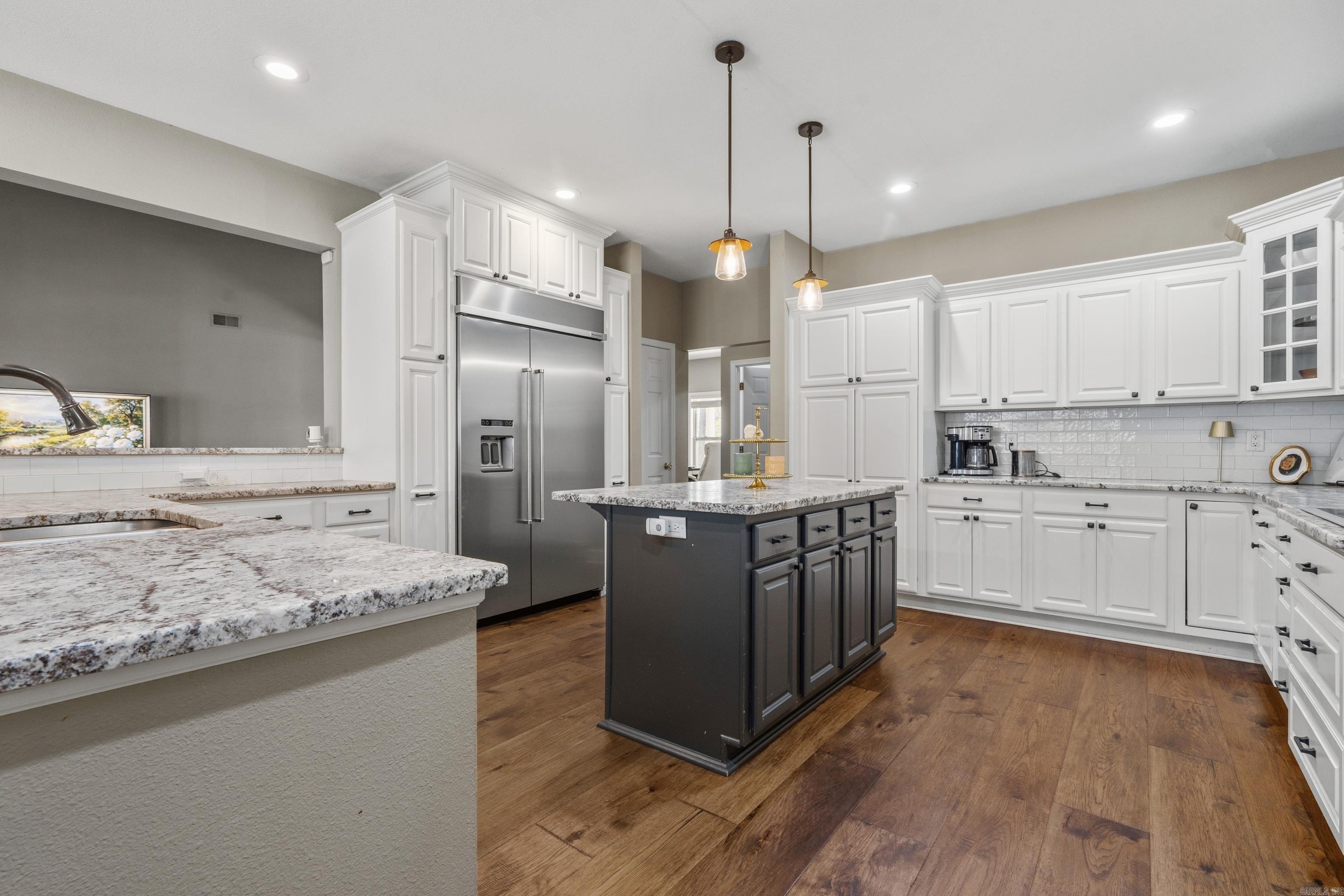 PARKWAY VILLAGE - Residential