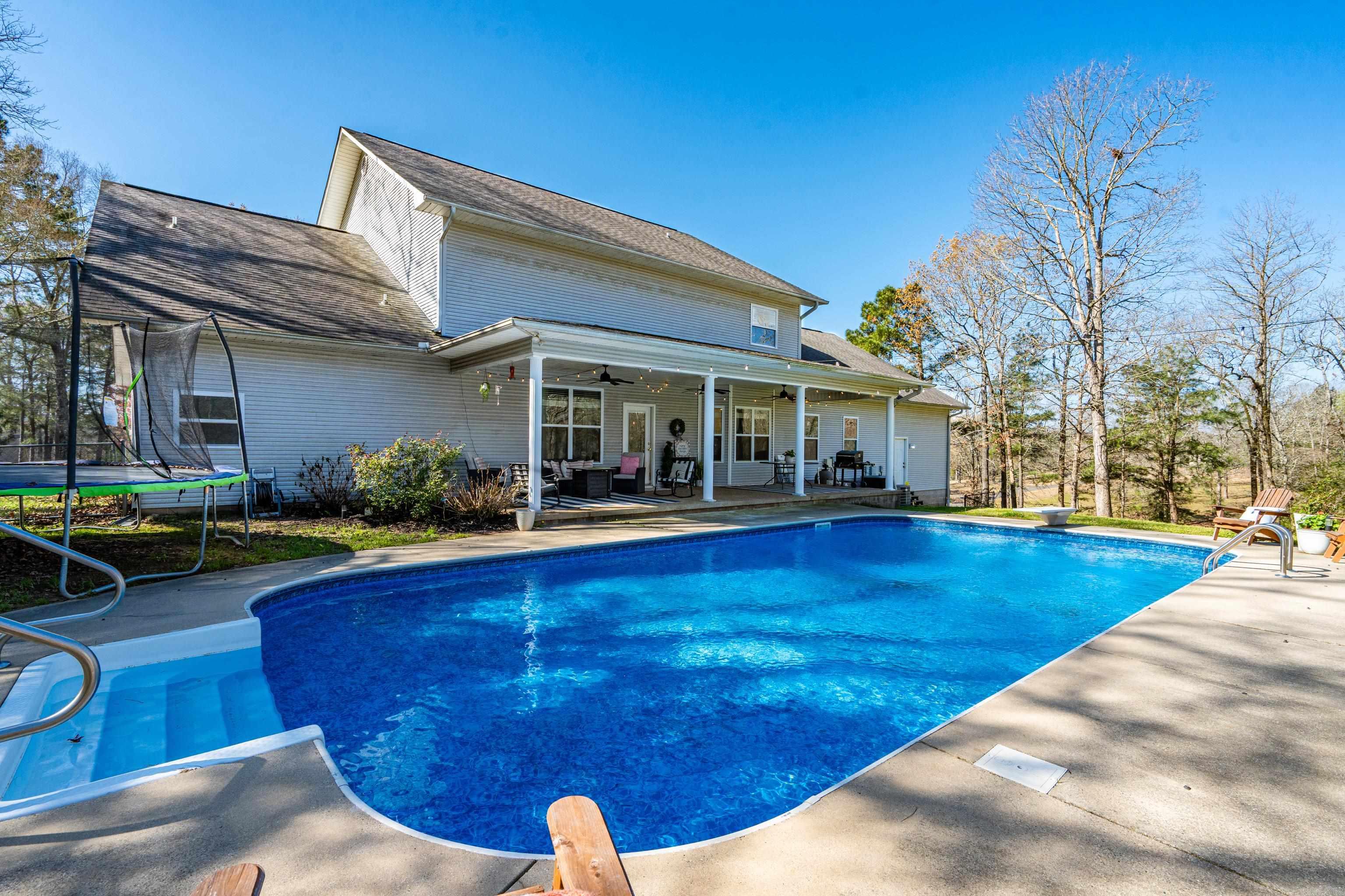 PARKWAY VILLAGE - Residential