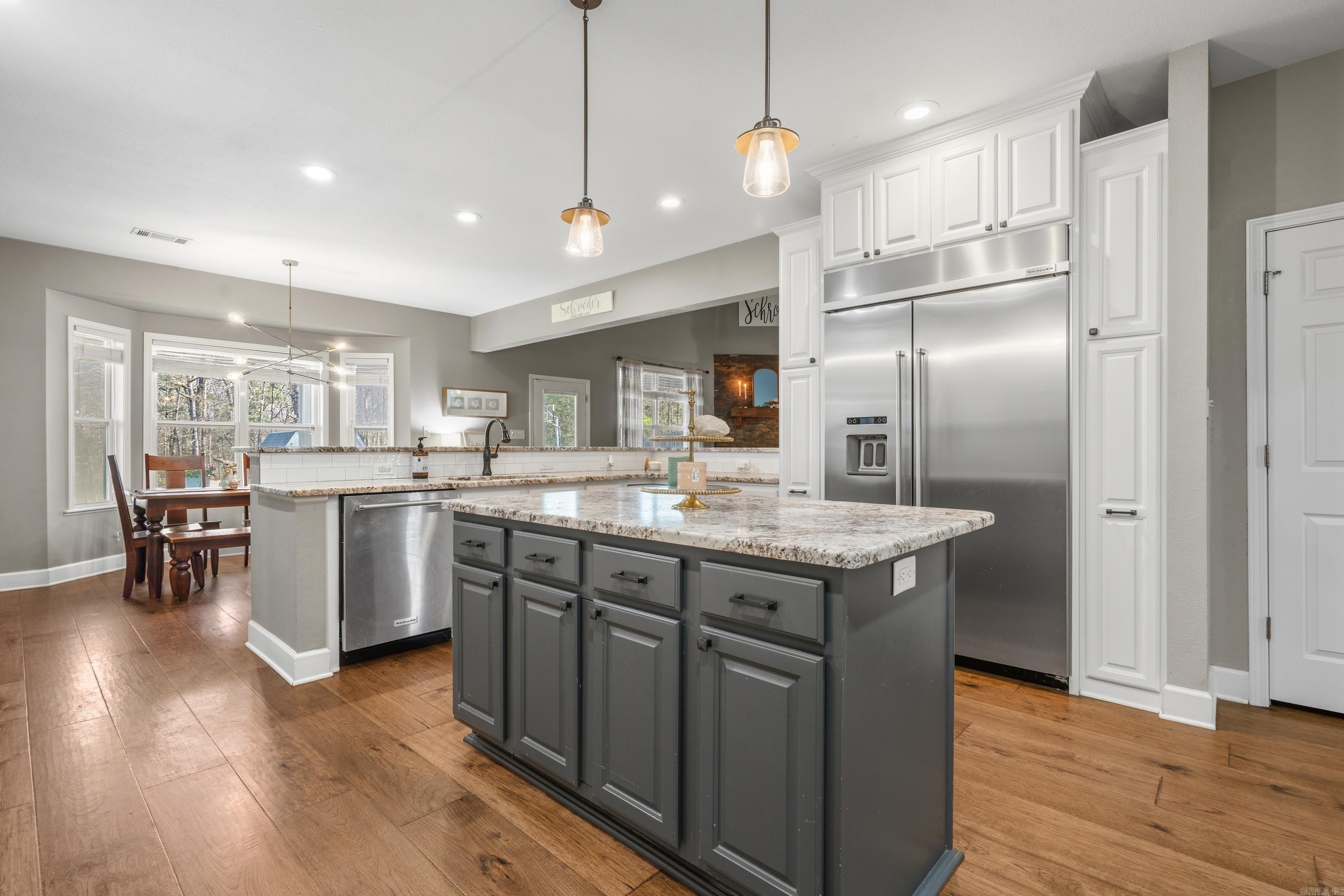 PARKWAY VILLAGE - Residential