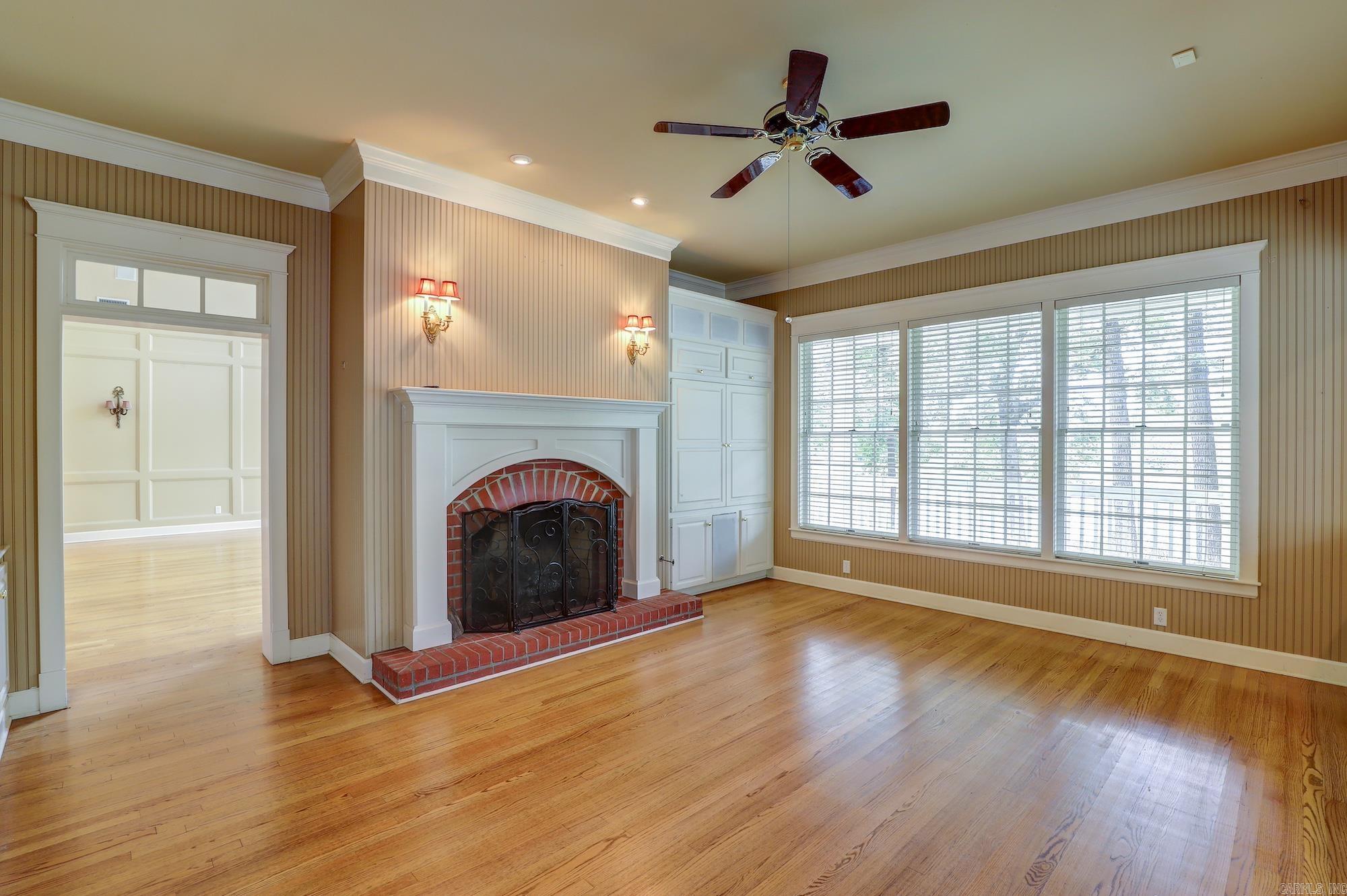 Tall Oaks - Residential