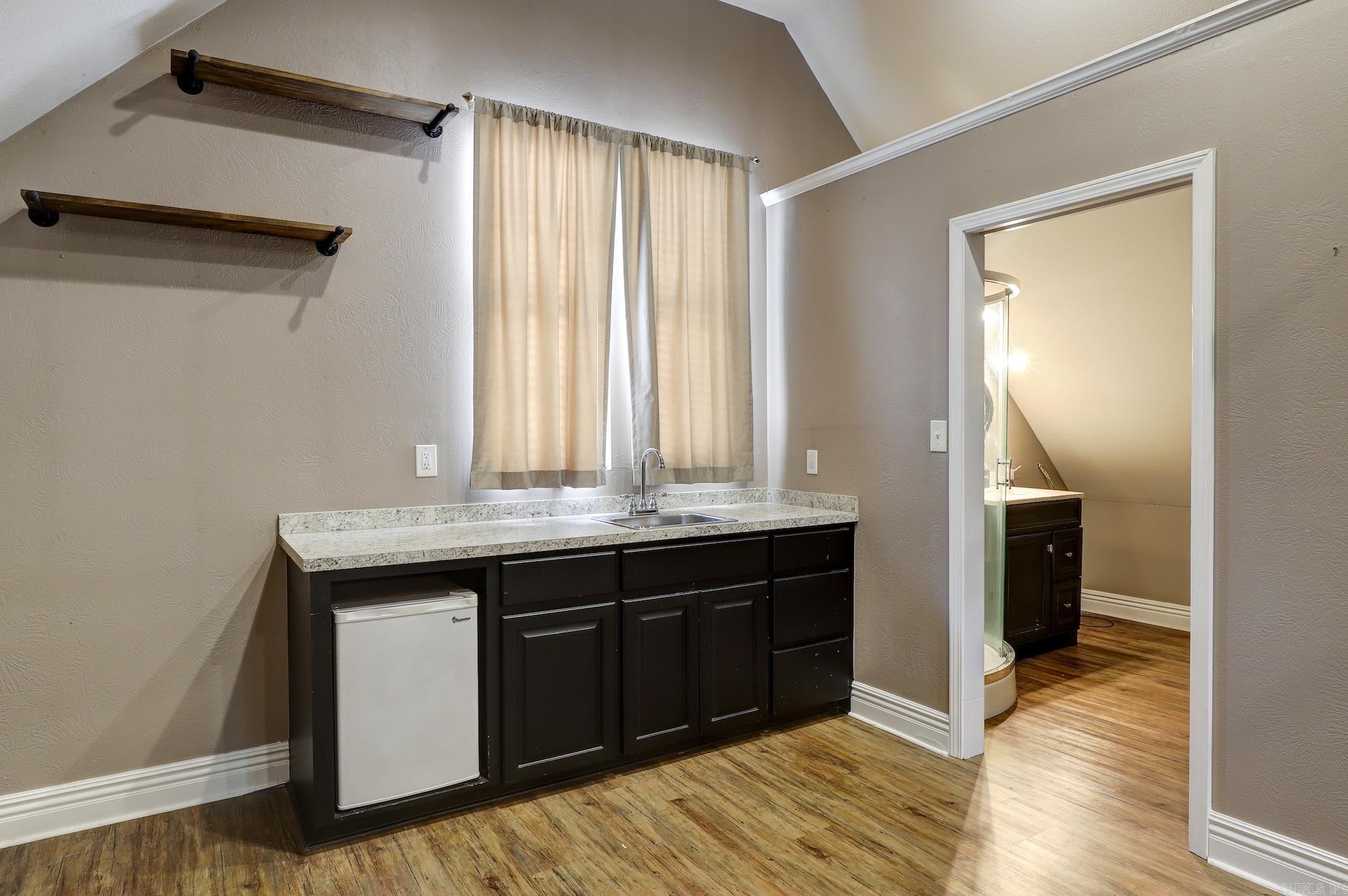 Tall Oaks - Residential