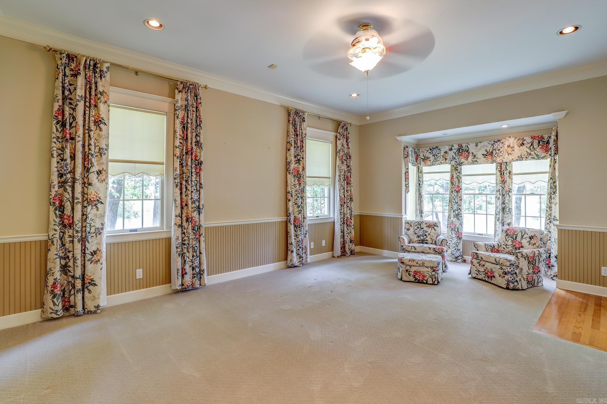 Tall Oaks - Residential