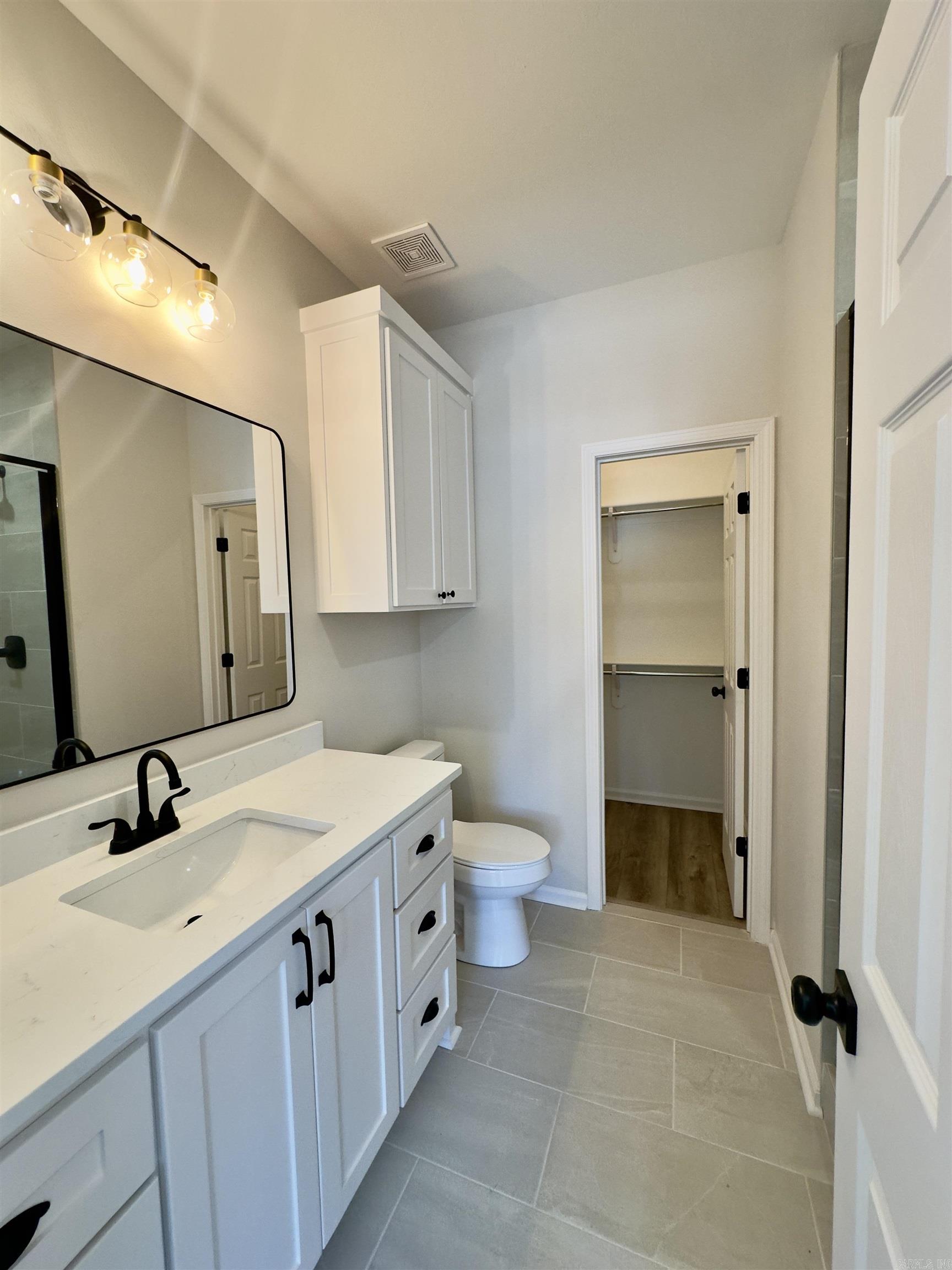 DICKINSON - Residential