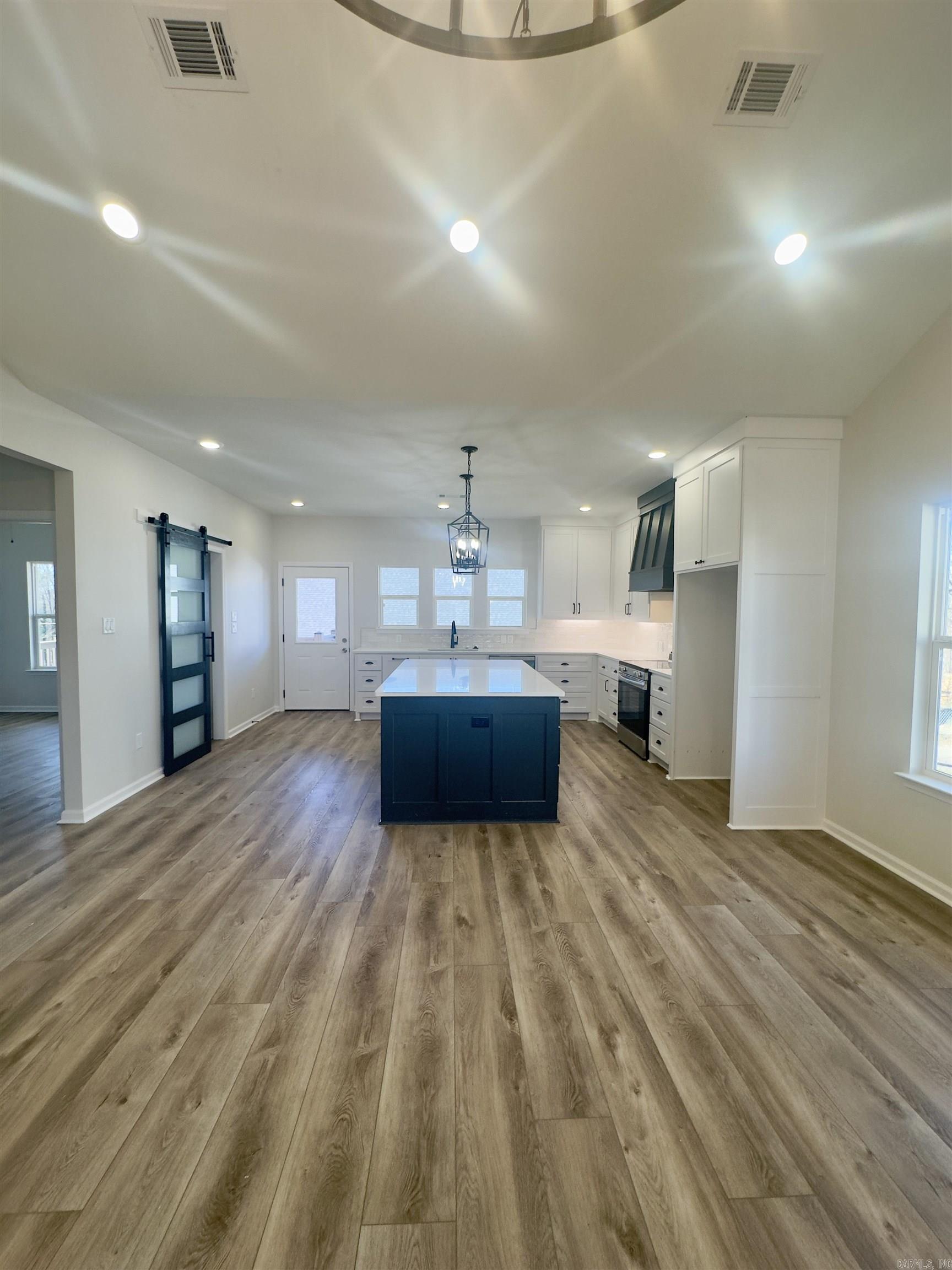 DICKINSON - Residential