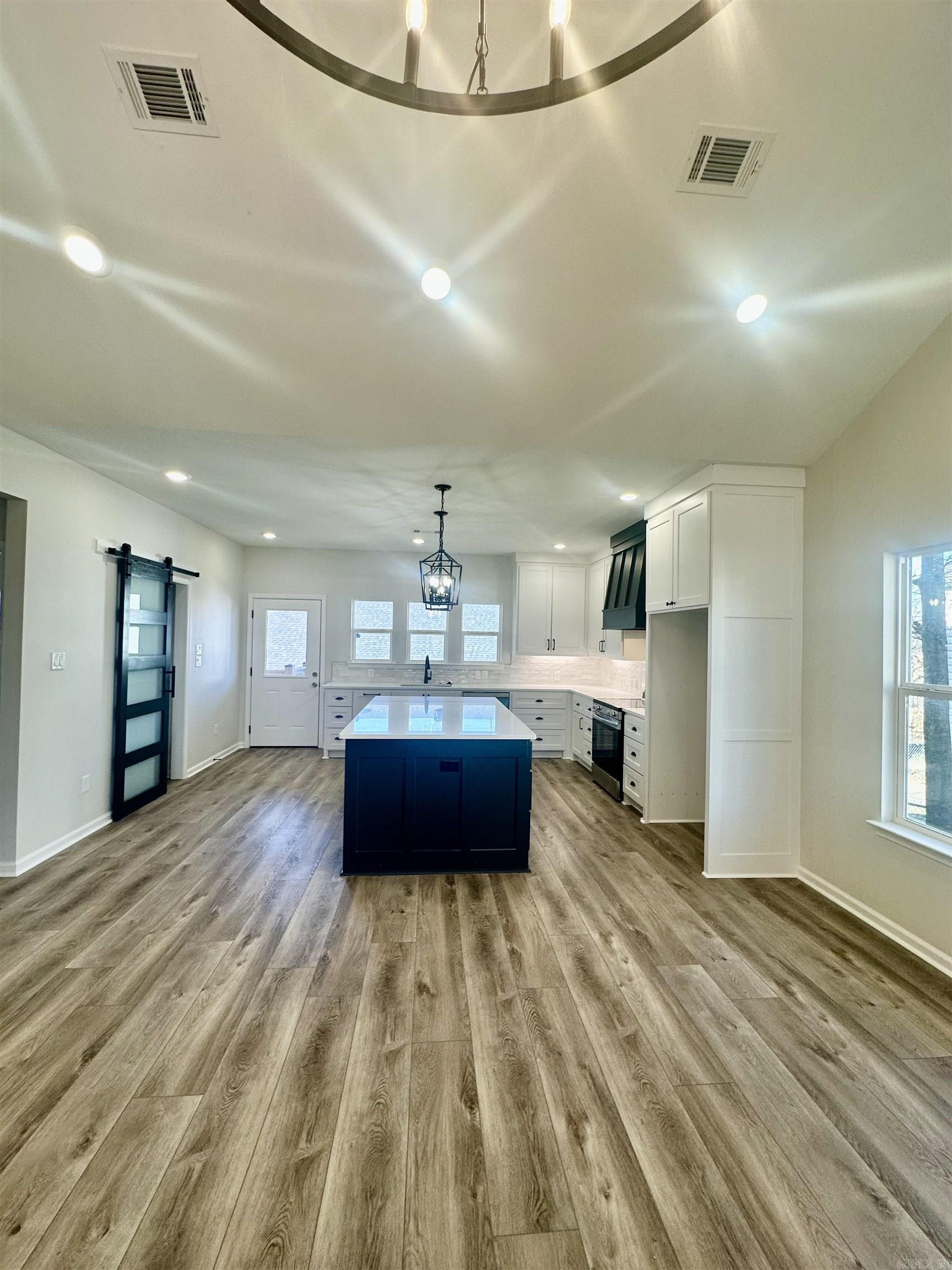 DICKINSON - Residential