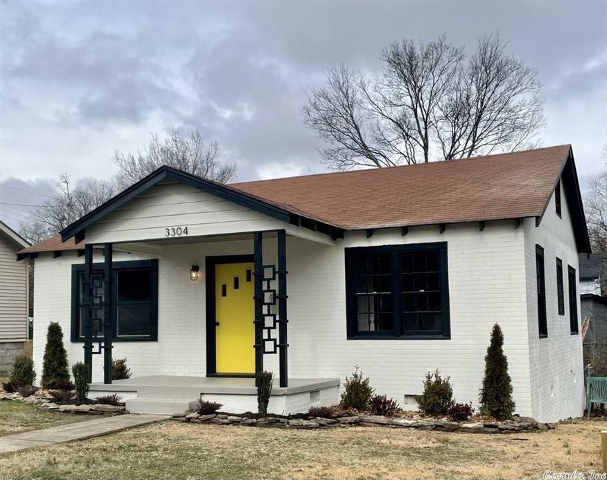Newly renovated 3 bedroom, 1 bathroom house.  This is a great opportunity to become part of the vibrant Stifft Station Community within walking distance of UAMS, Lamar Porter ball field & Woodruff Community Garden