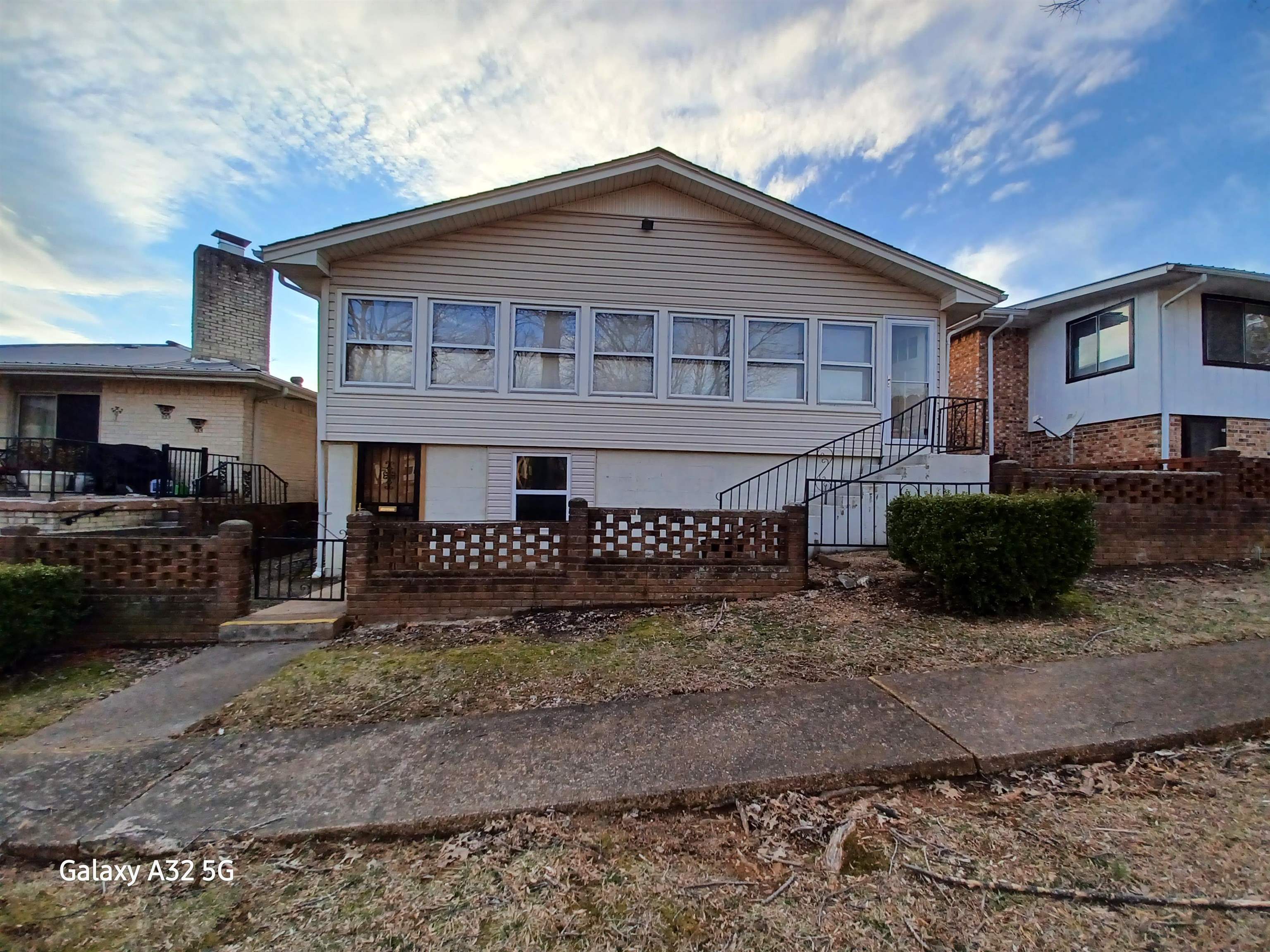 PIONEER VILLAGE MANOR - Residential