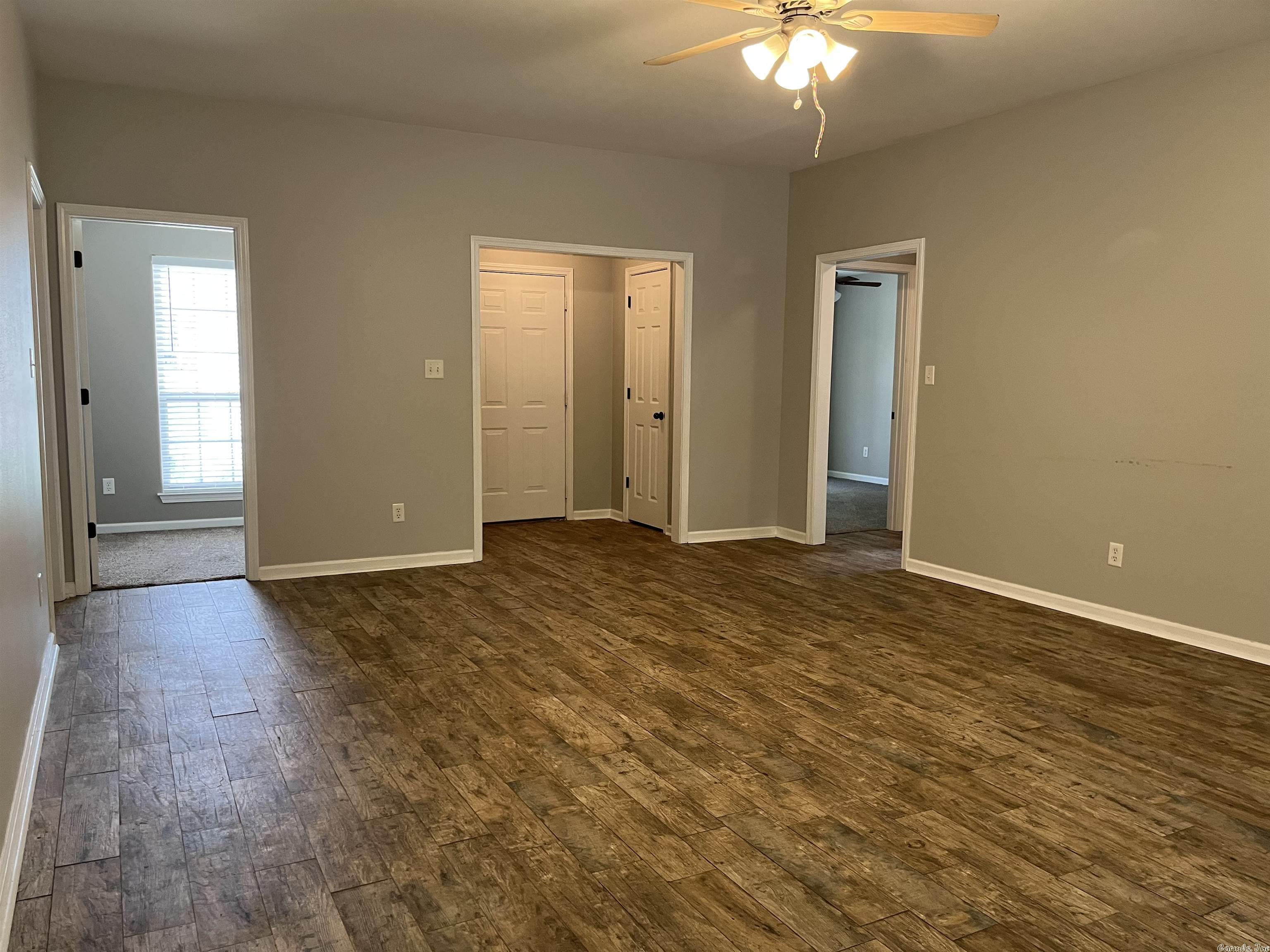 MEADOW CREEK - Residential