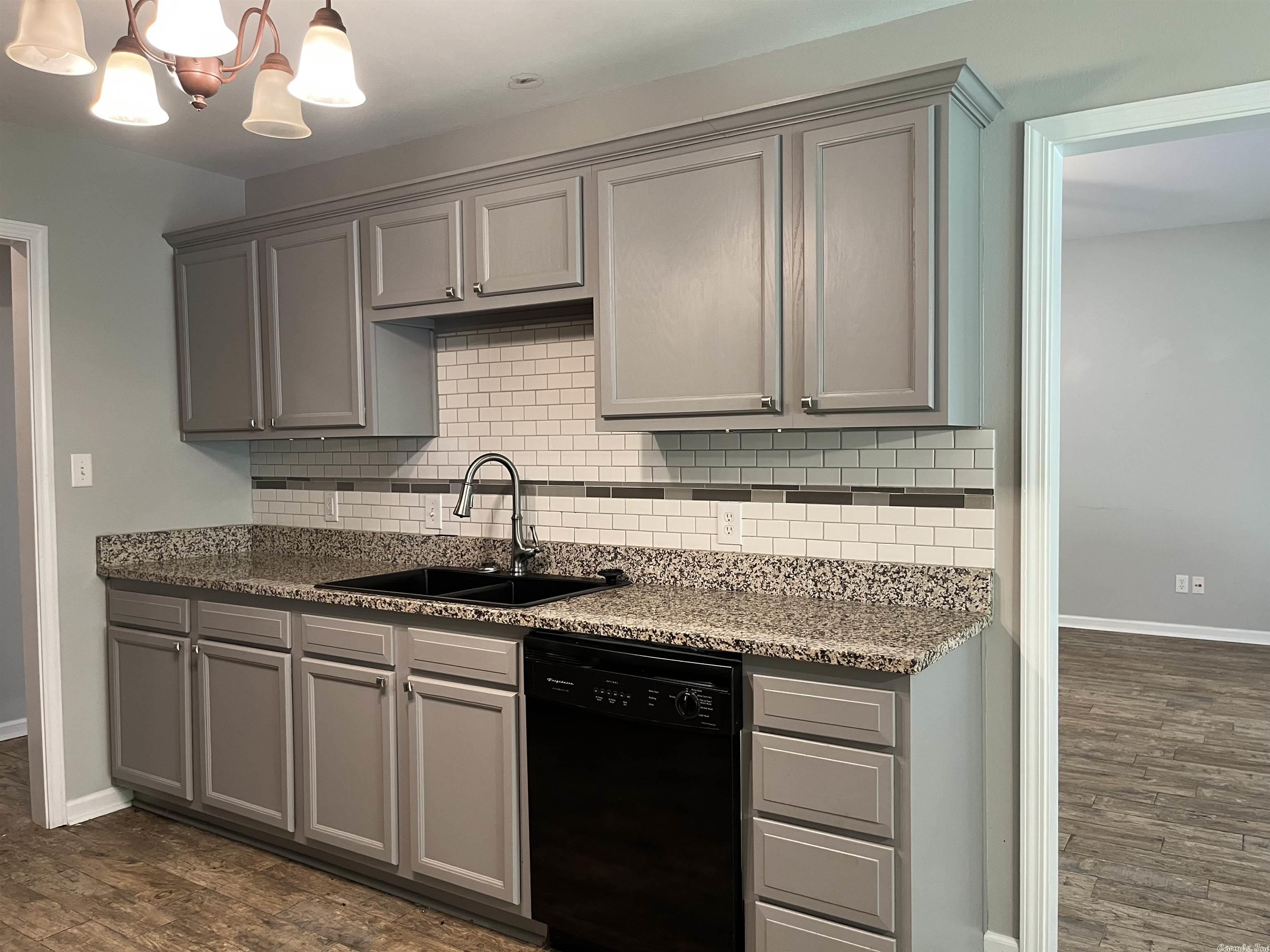 MEADOW CREEK - Residential