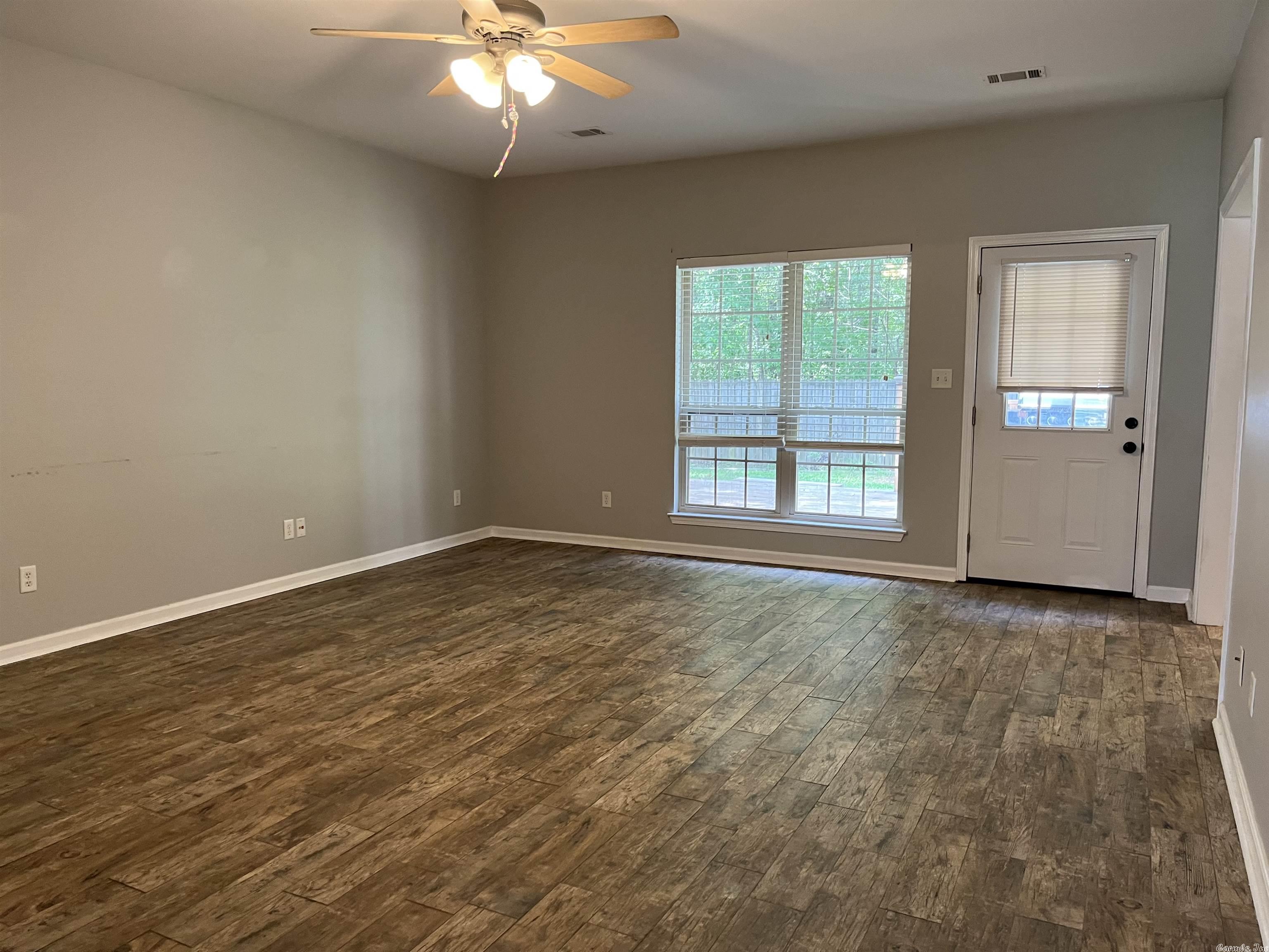 MEADOW CREEK - Residential