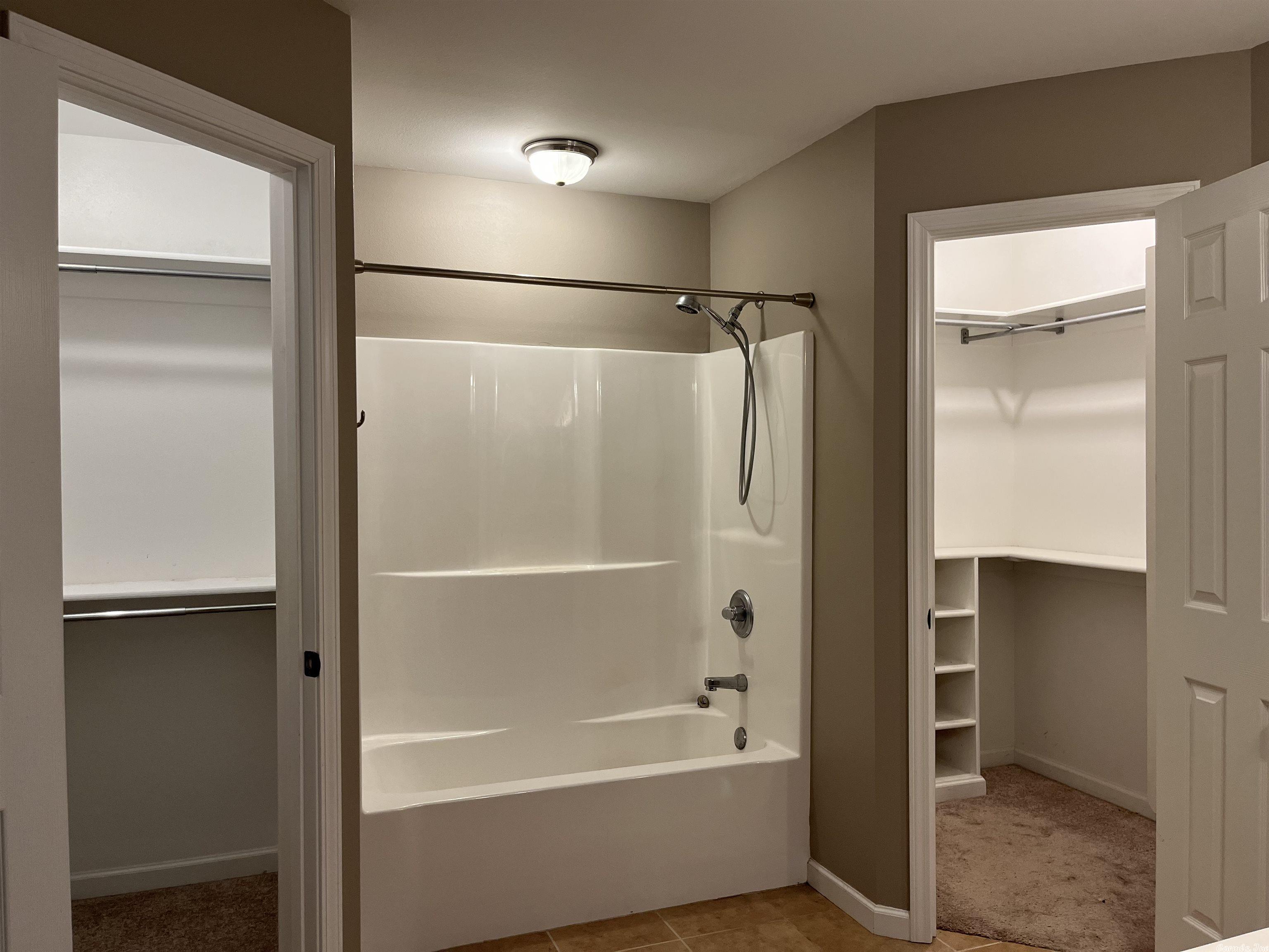 MEADOW CREEK - Residential