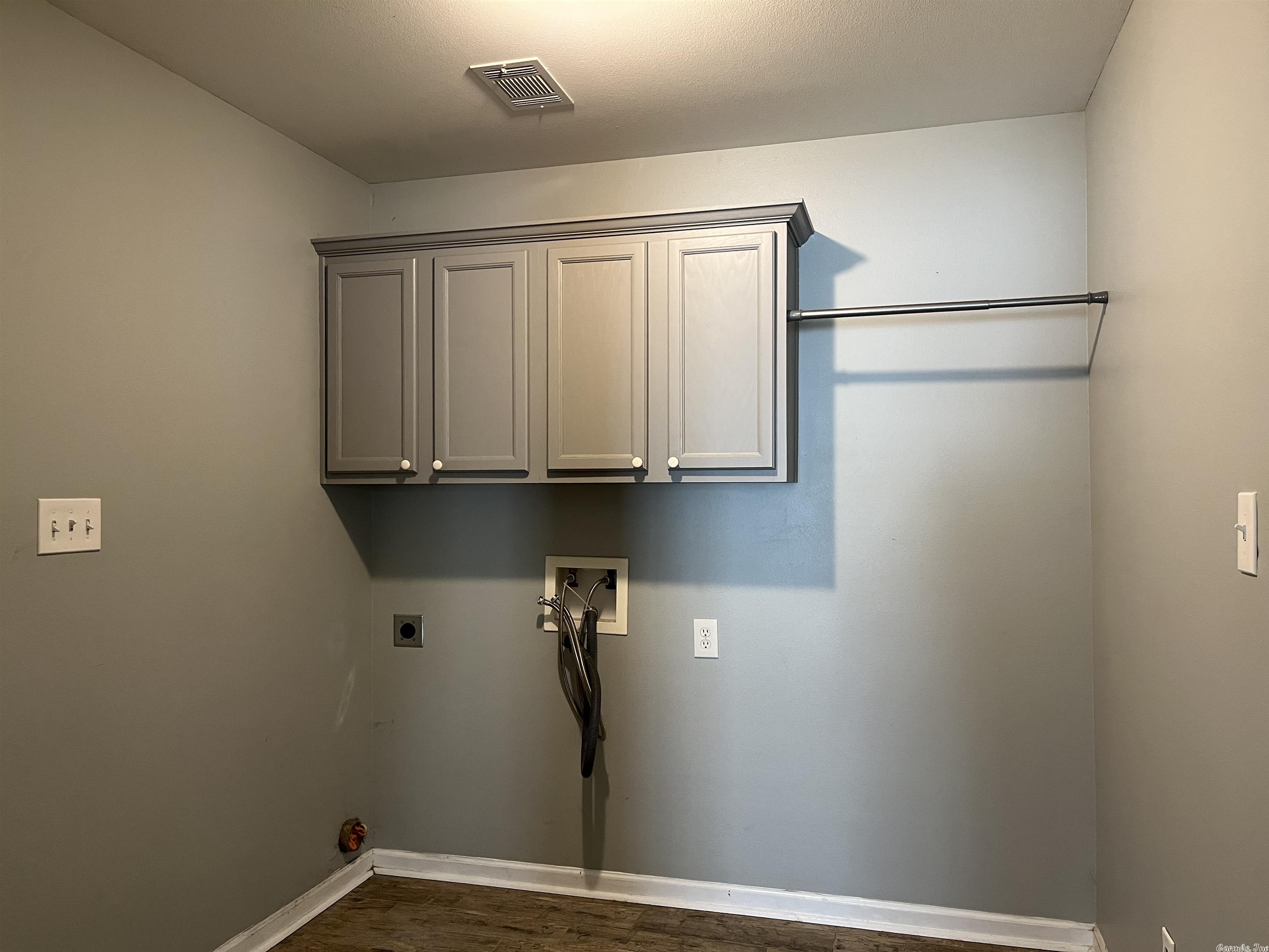 MEADOW CREEK - Residential