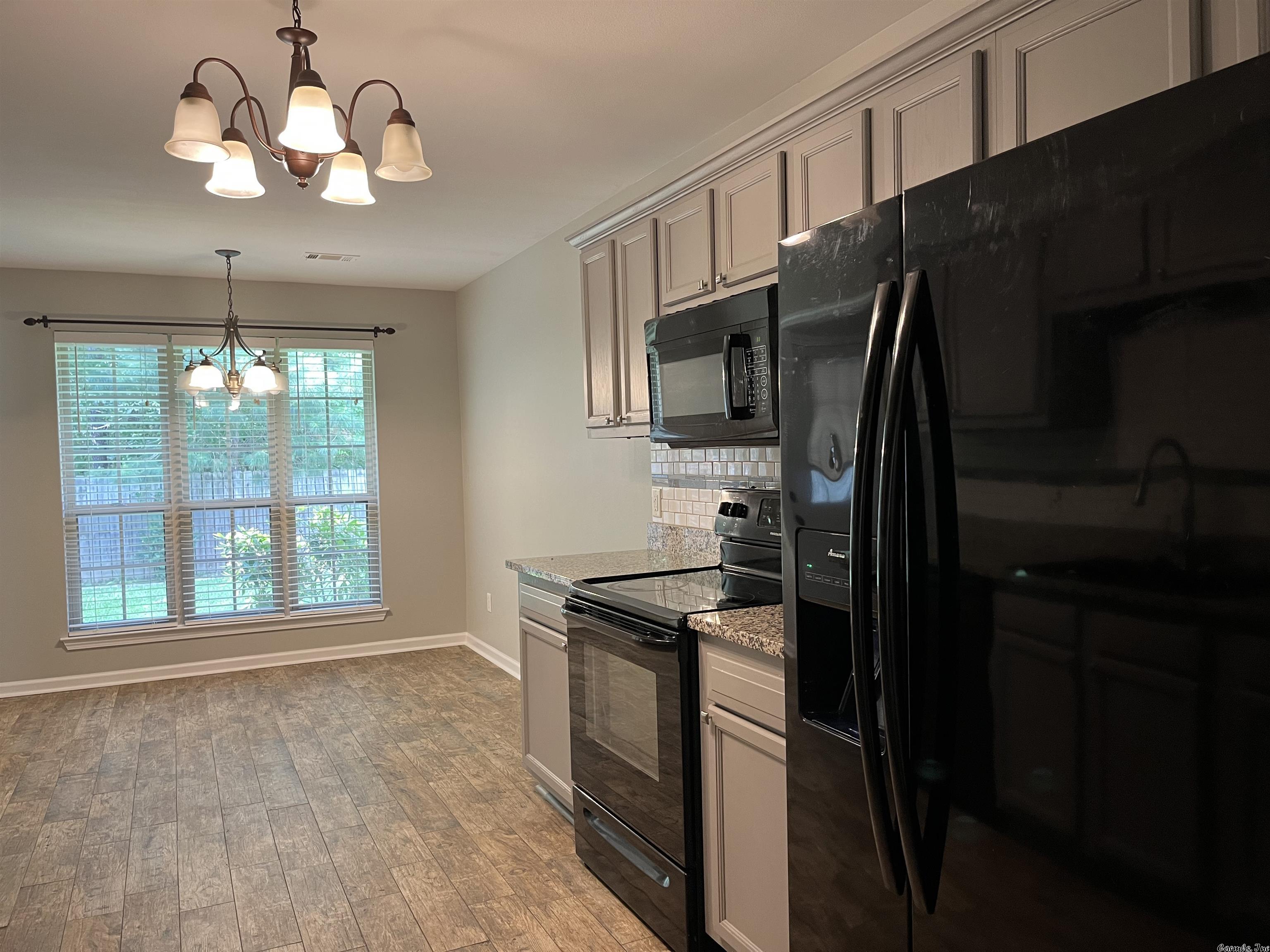 MEADOW CREEK - Residential