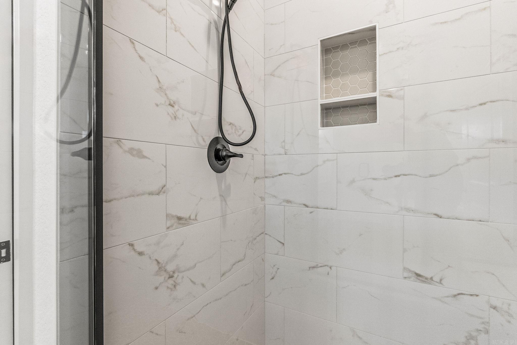 SUNSET LANDING - Residential