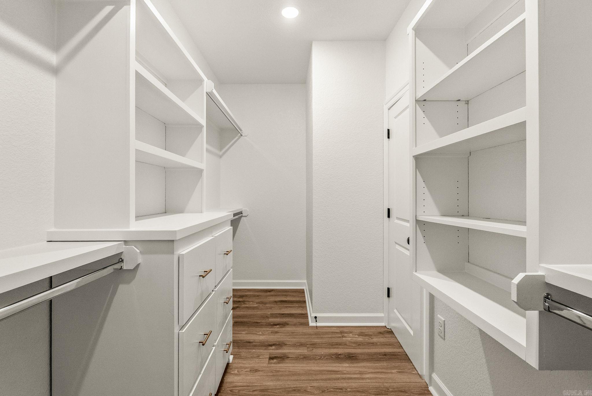 SUNSET LANDING - Residential