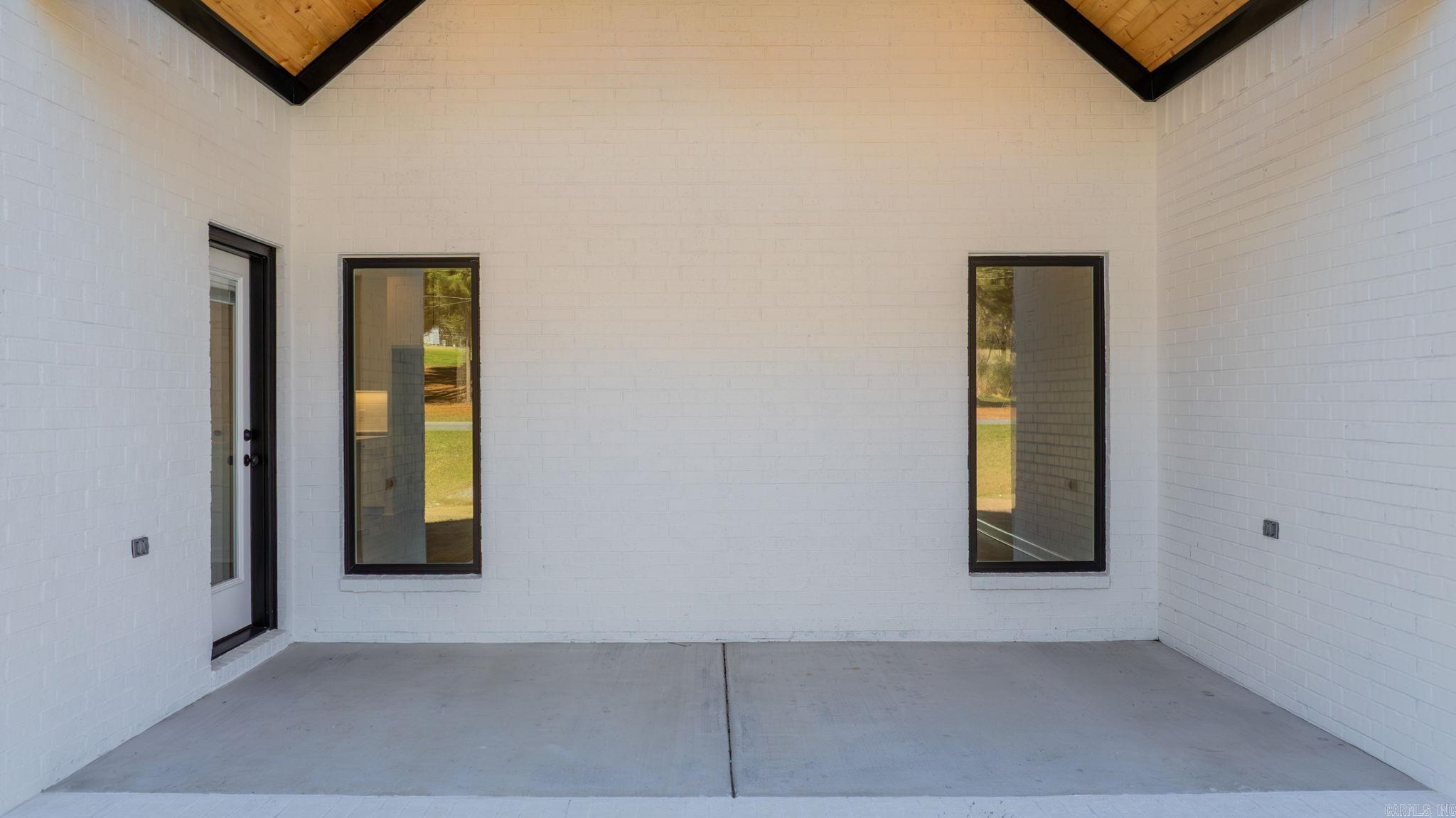 SUNSET LANDING - Residential