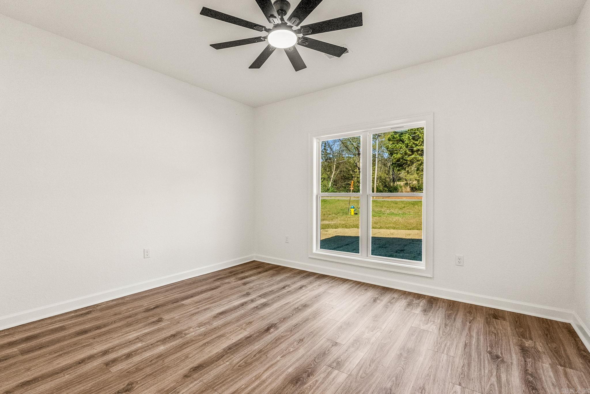 SUNSET LANDING - Residential