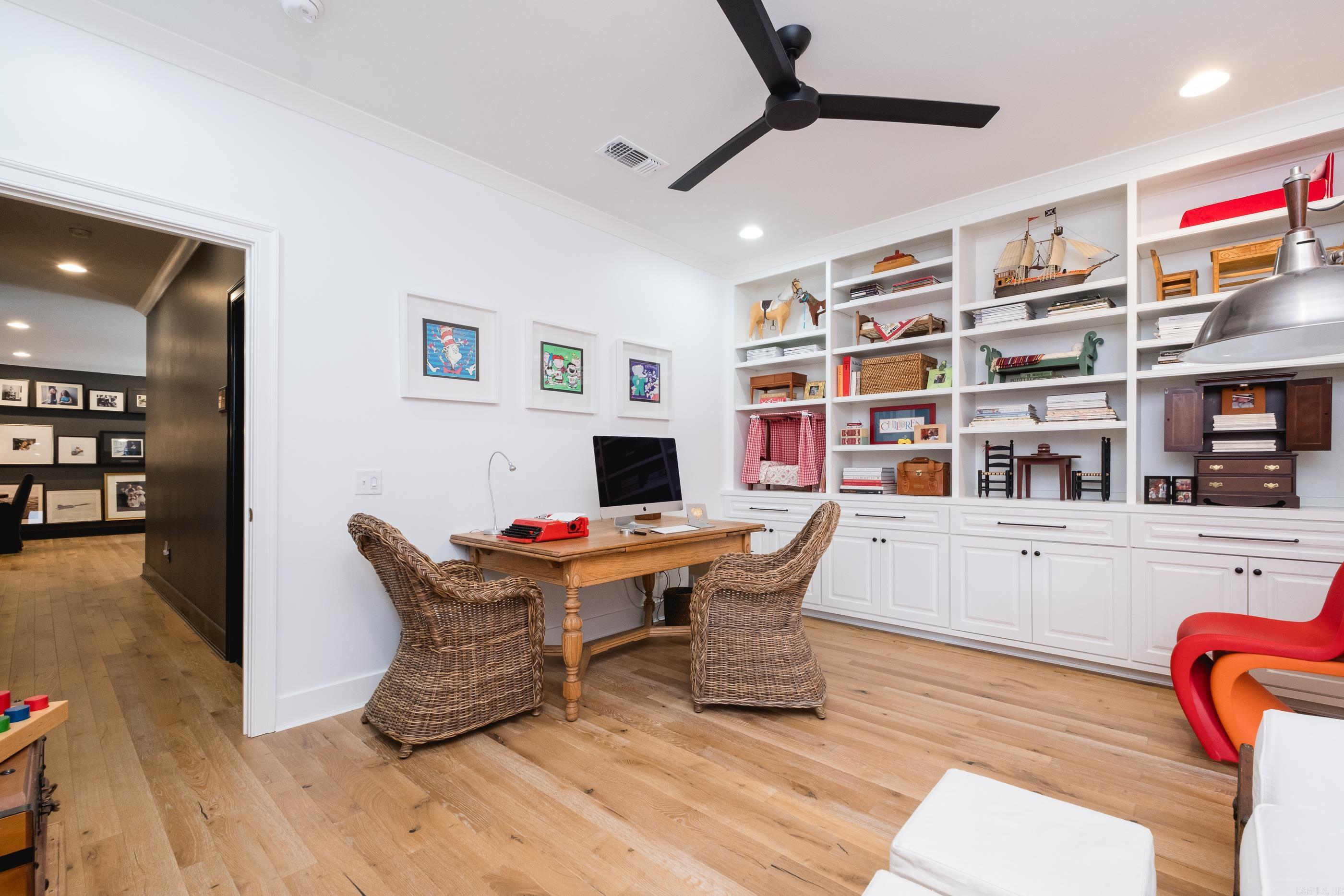 CHENAL VALLEY "FALSTONE COURT" - Residential