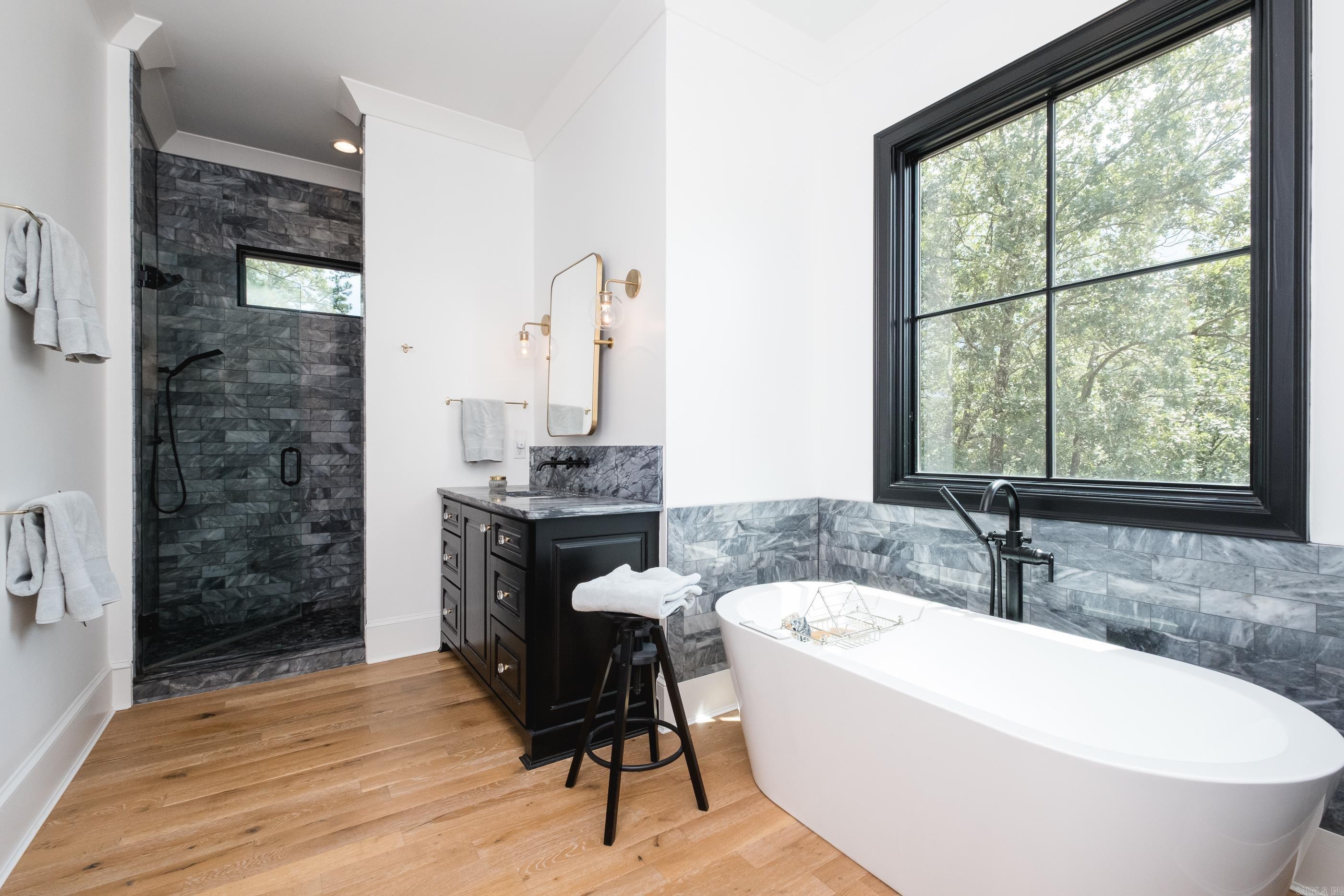 CHENAL VALLEY "FALSTONE COURT" - Residential