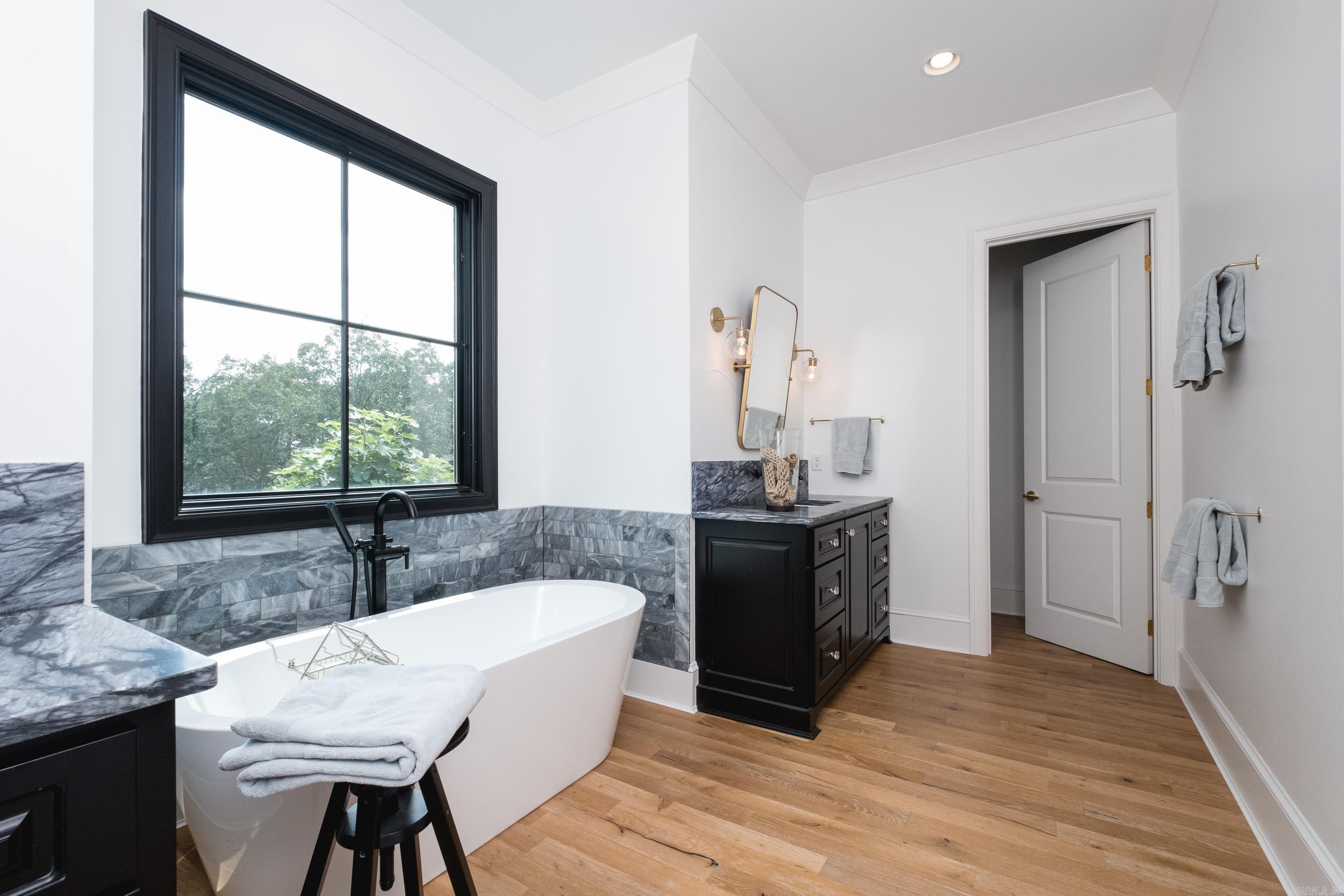 CHENAL VALLEY "FALSTONE COURT" - Residential