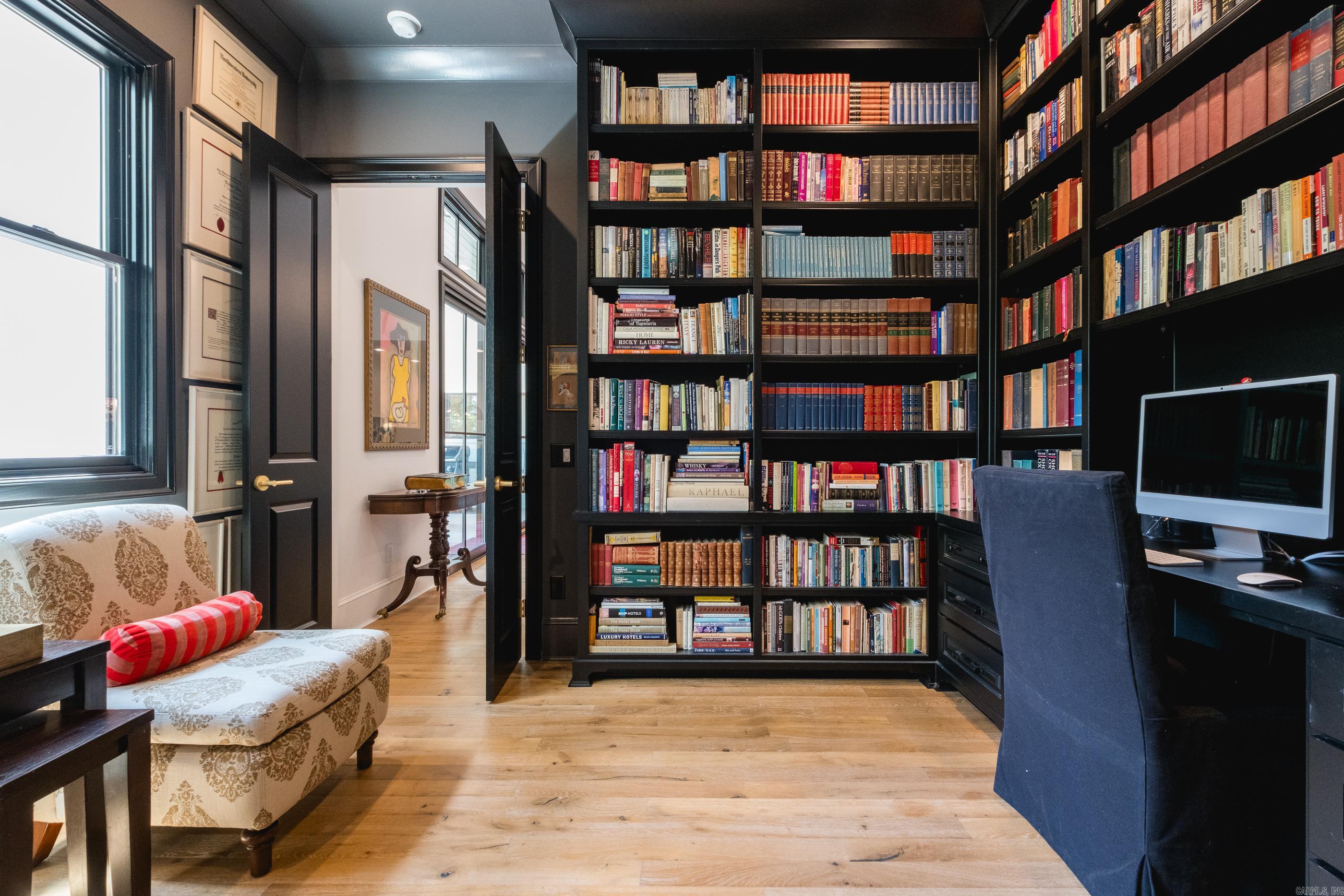 CHENAL VALLEY "FALSTONE COURT" - Residential