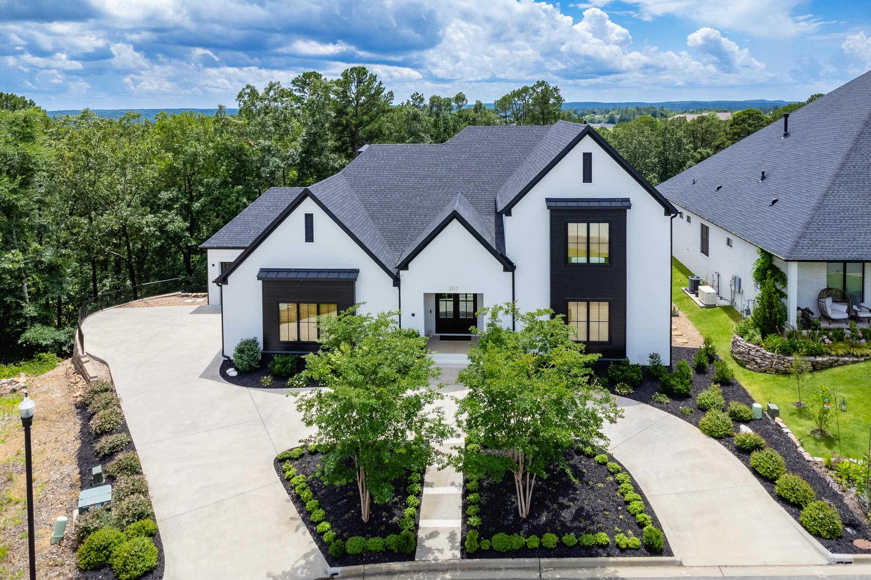 CHENAL VALLEY "FALSTONE COURT" - Residential