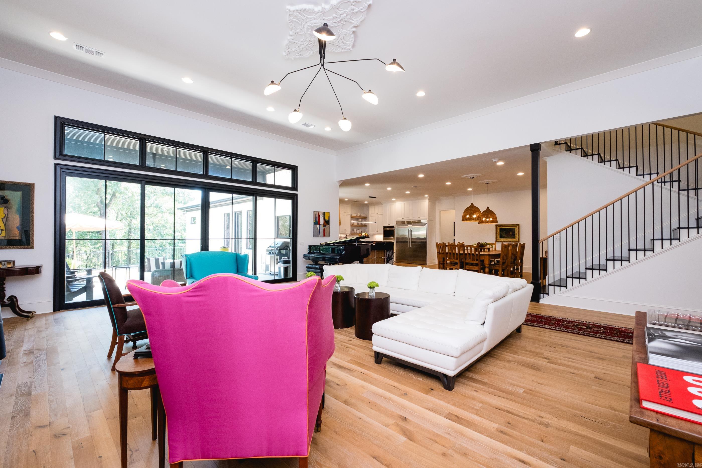 CHENAL VALLEY "FALSTONE COURT" - Residential