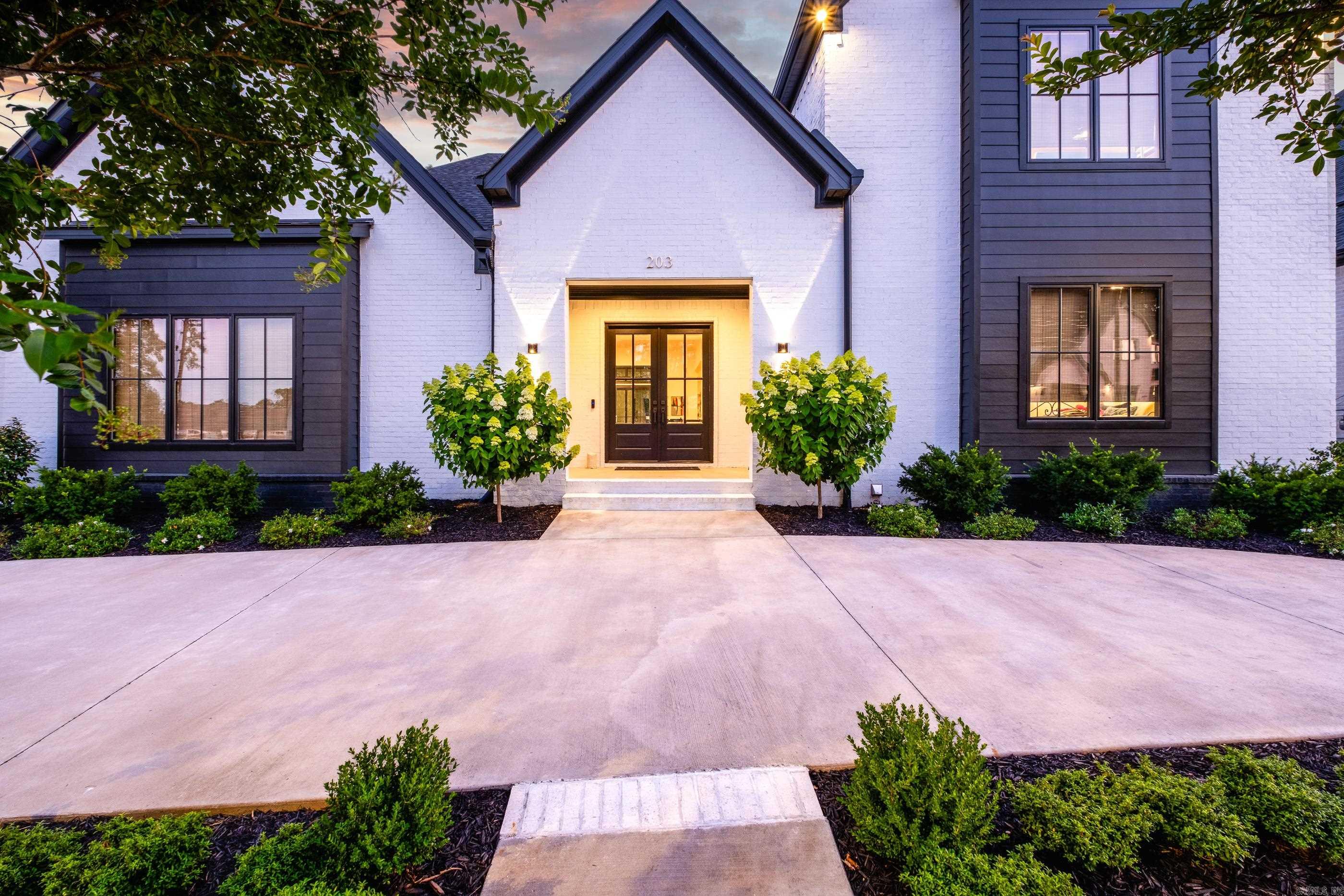 CHENAL VALLEY "FALSTONE COURT" - Residential