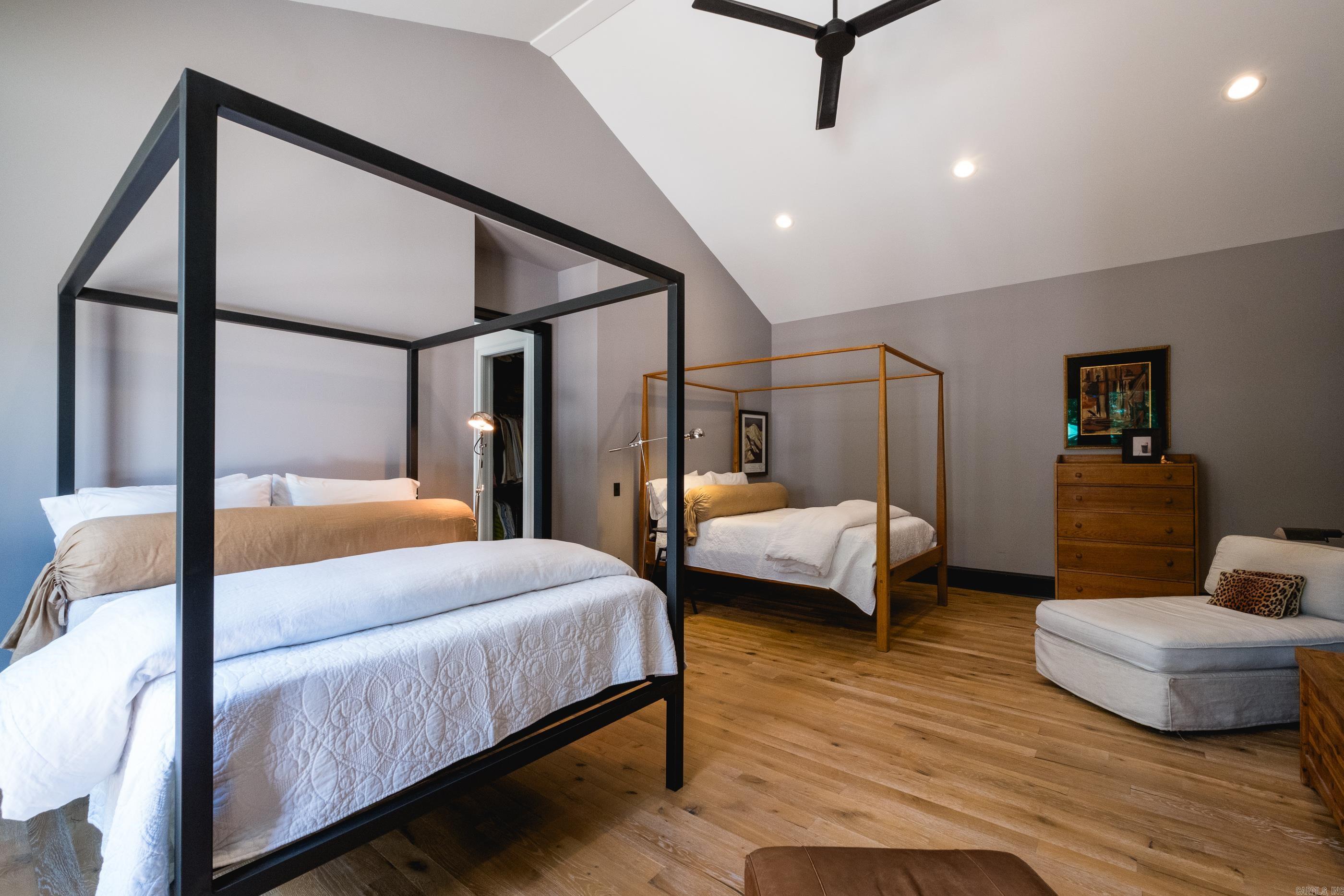 CHENAL VALLEY "FALSTONE COURT" - Residential