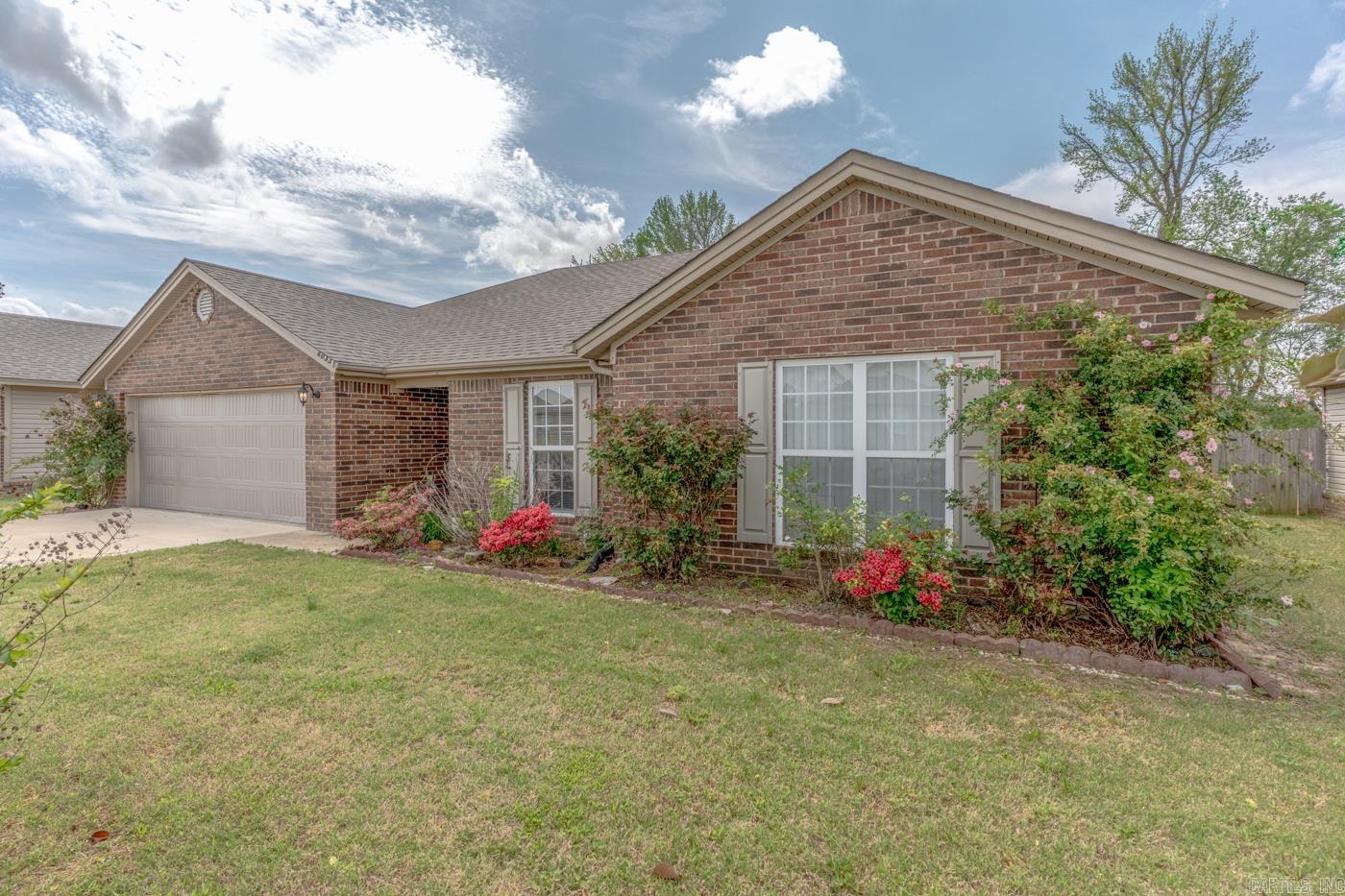 WINDSOR LANDING - Residential