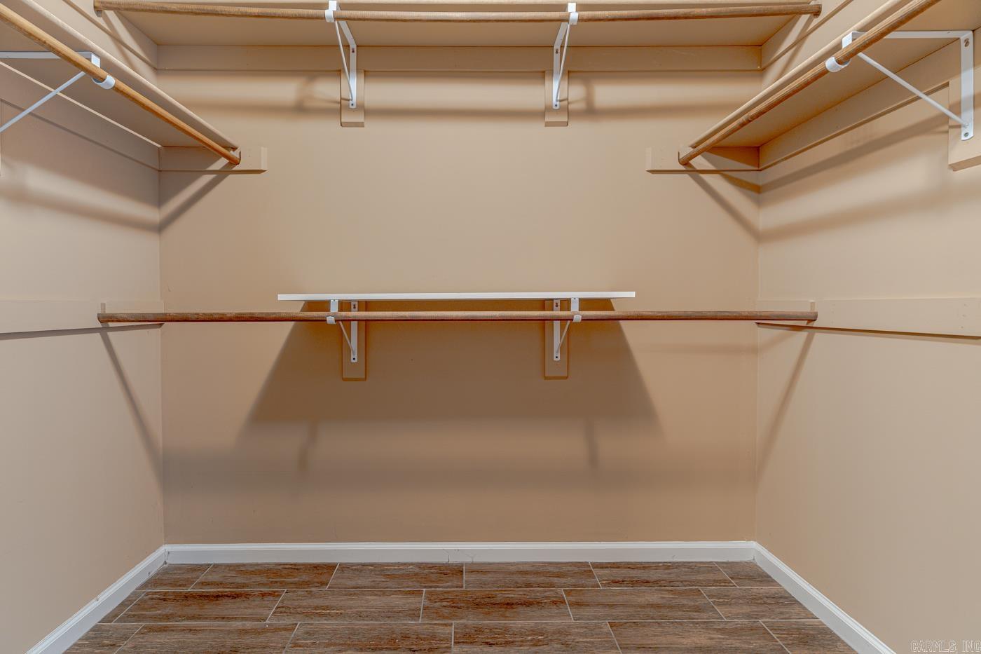 WINDSOR LANDING - Residential