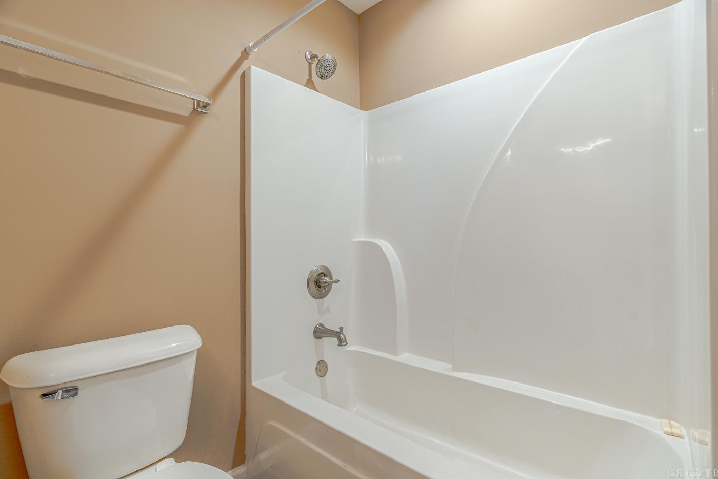 WINDSOR LANDING - Residential