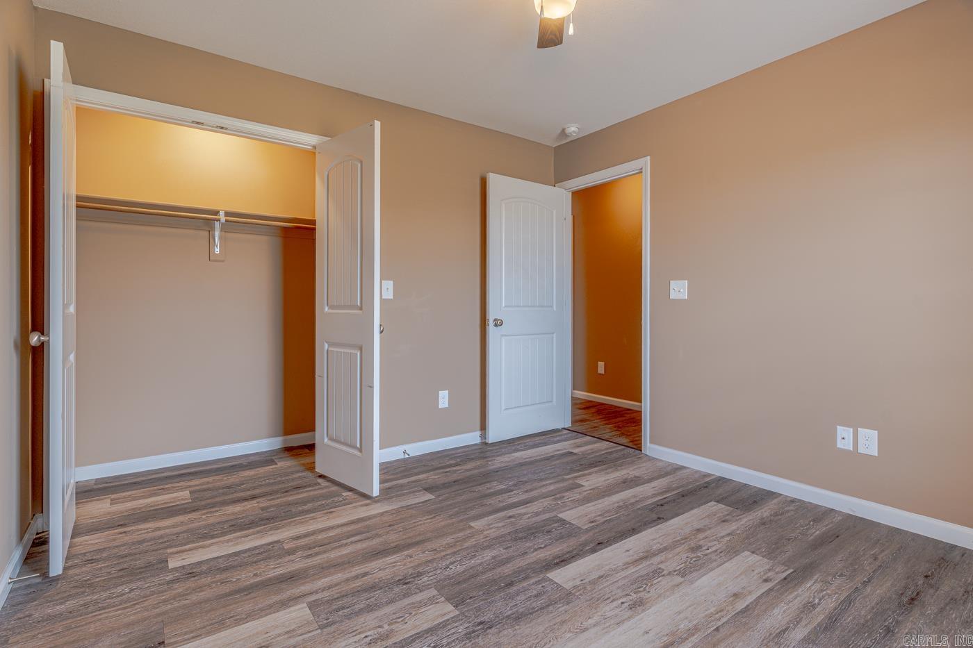 WINDSOR LANDING - Residential