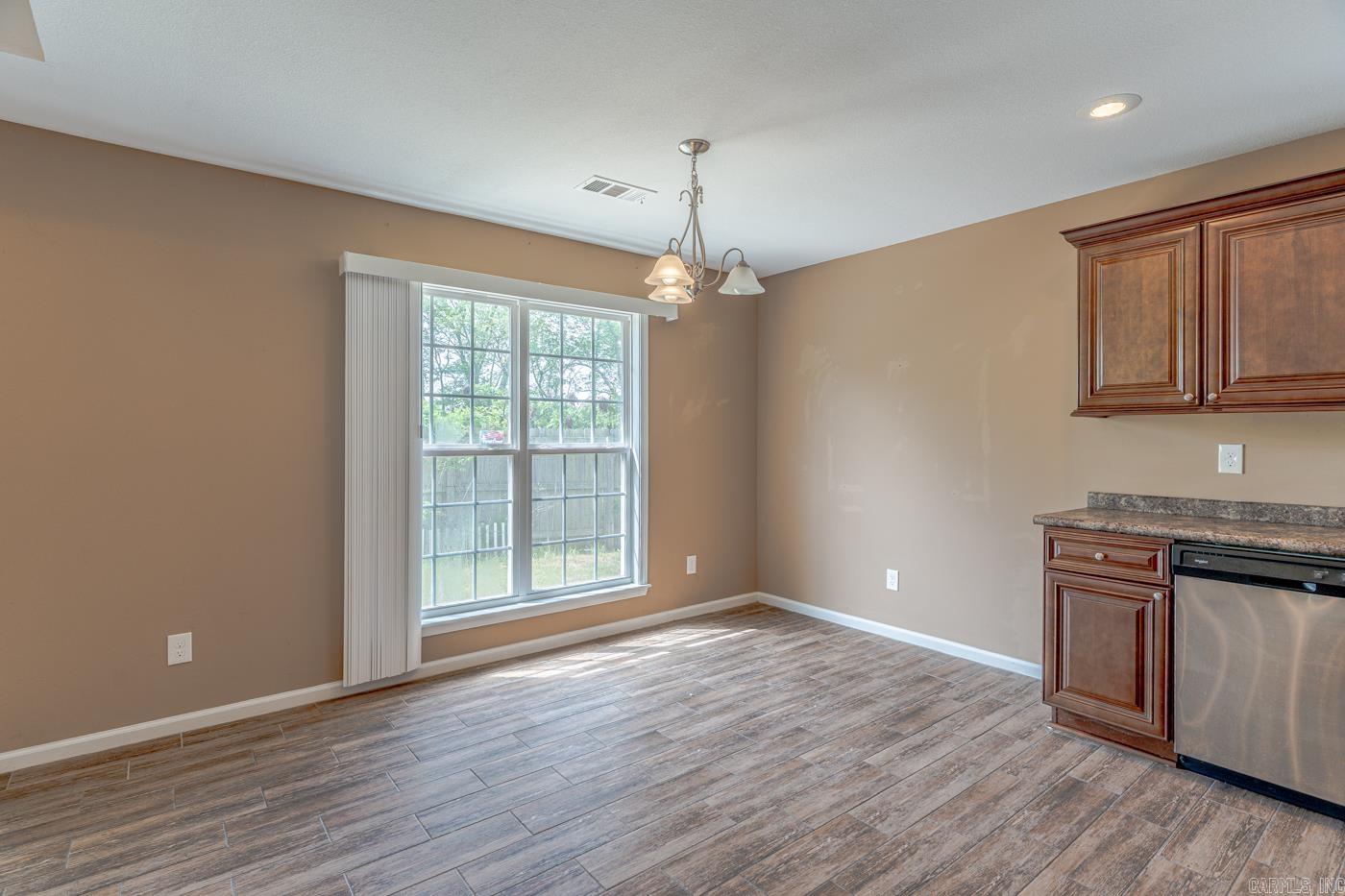 WINDSOR LANDING - Residential