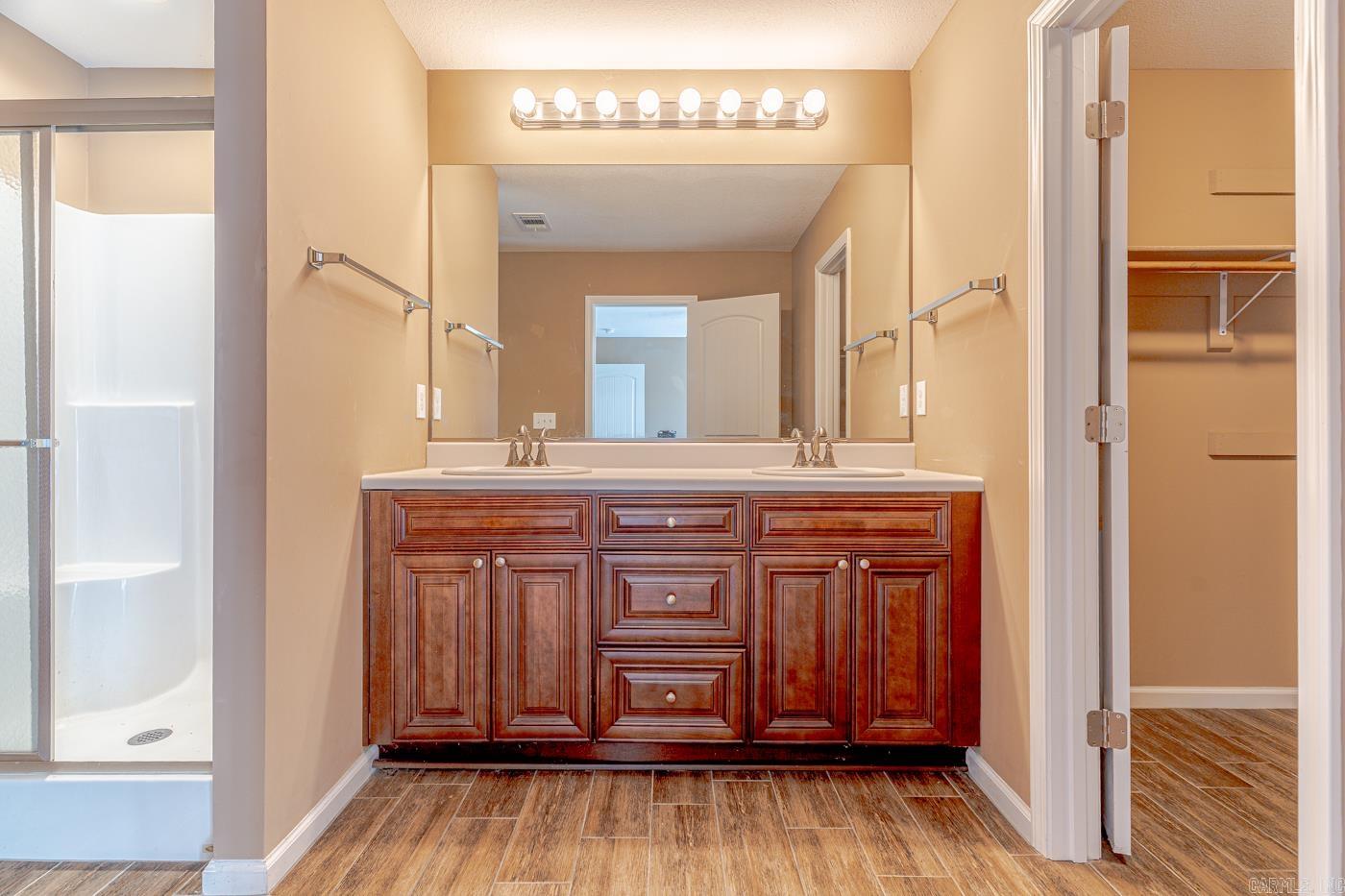 WINDSOR LANDING - Residential