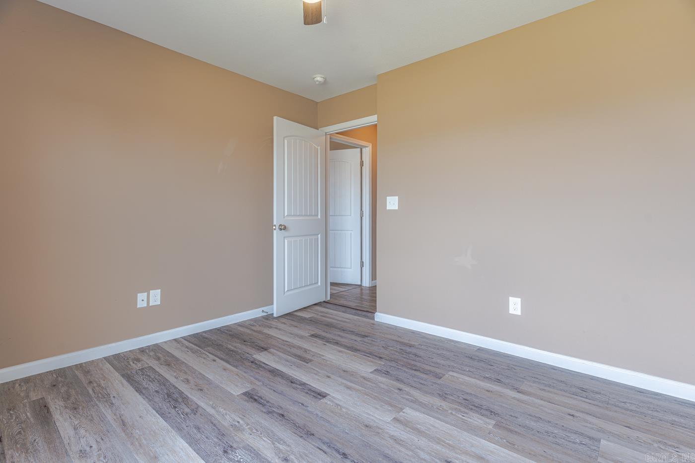 WINDSOR LANDING - Residential