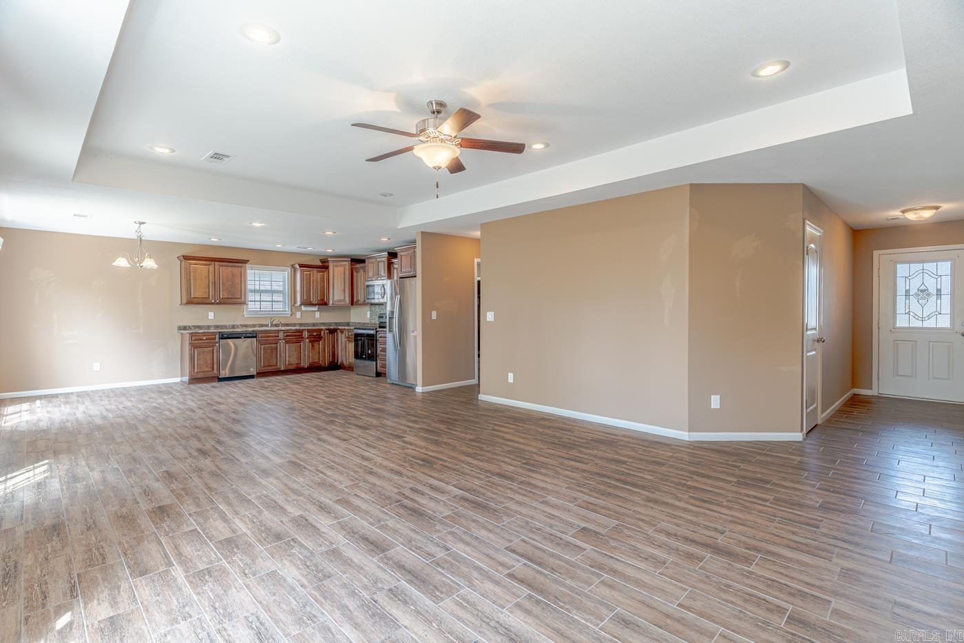 WINDSOR LANDING - Residential