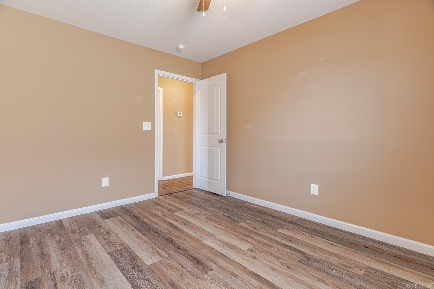 WINDSOR LANDING - Residential