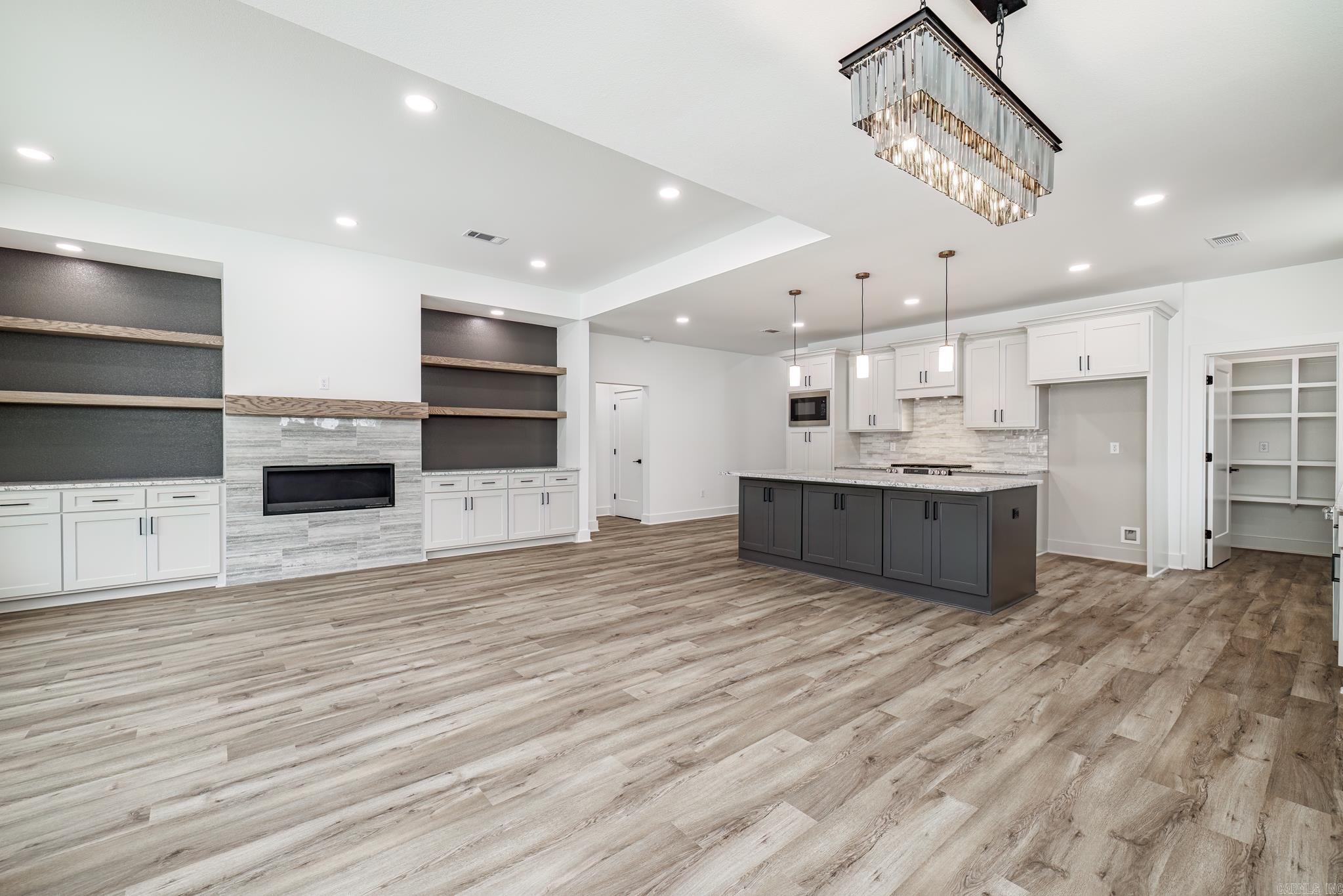 Estrella - Residential