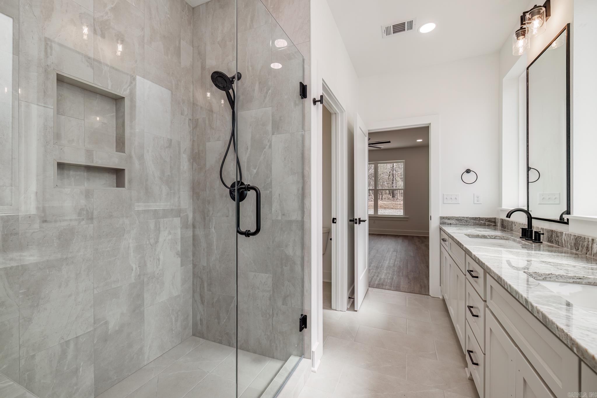 Estrella - Residential