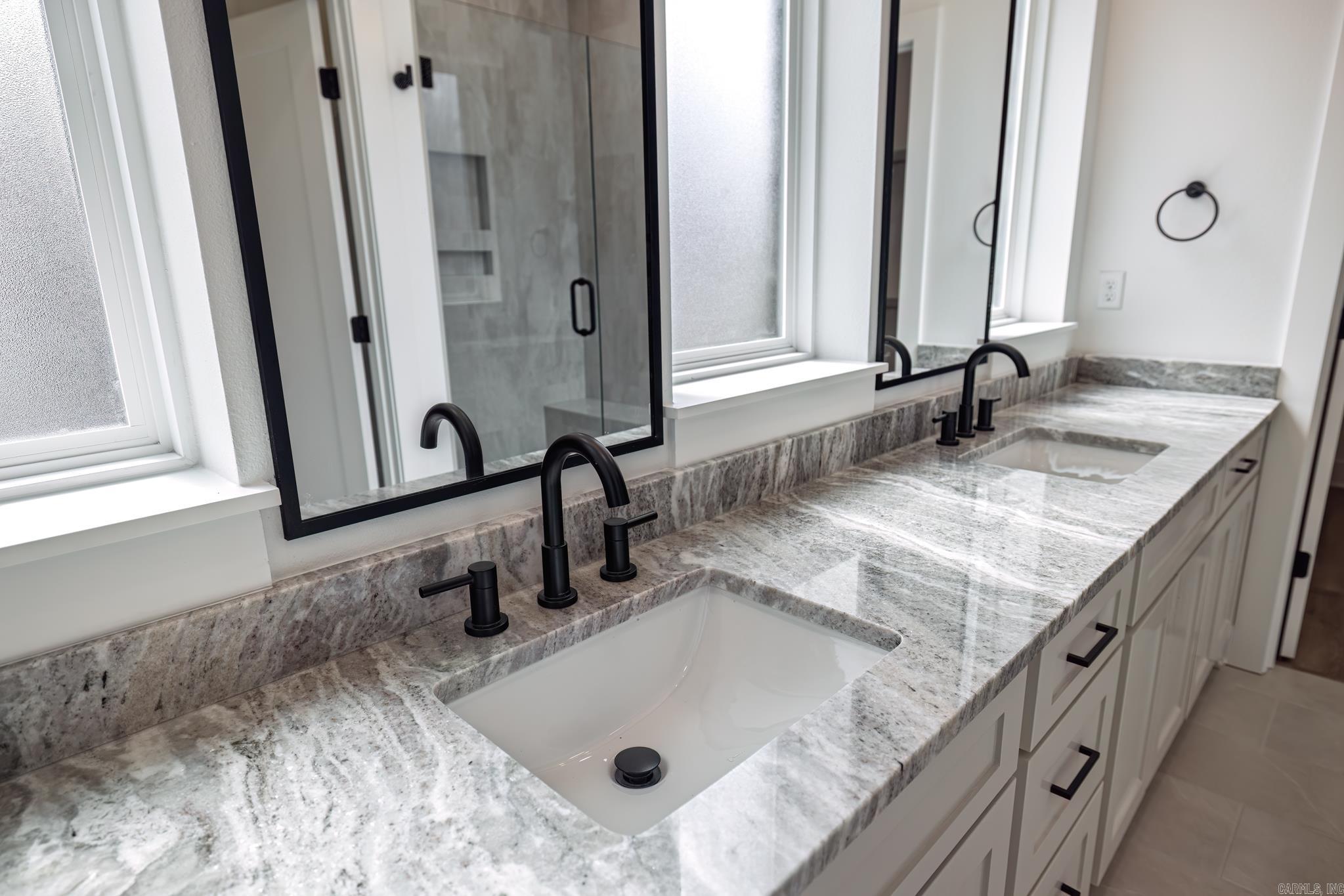 Estrella - Residential