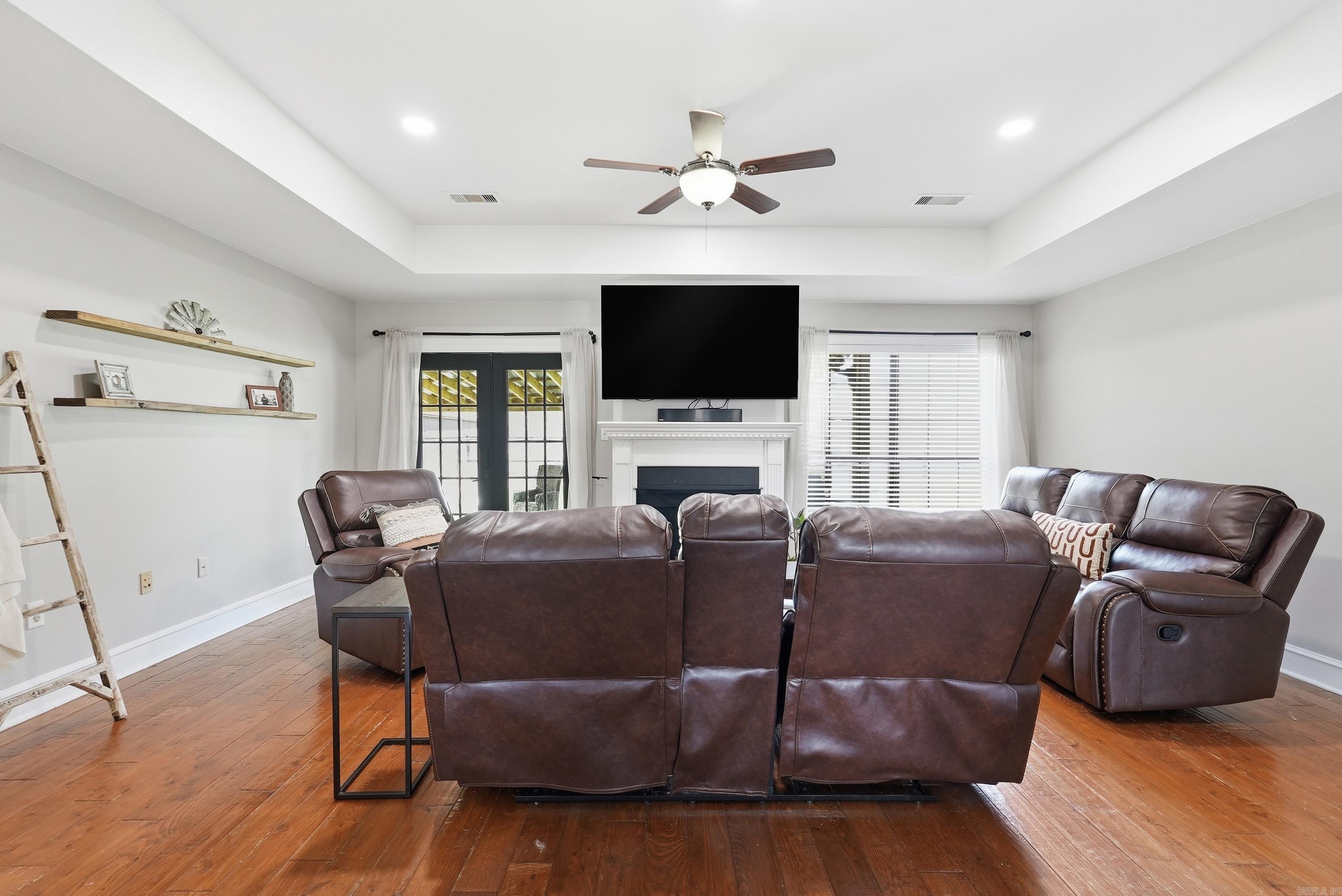 FREDERICK PLACE - Residential